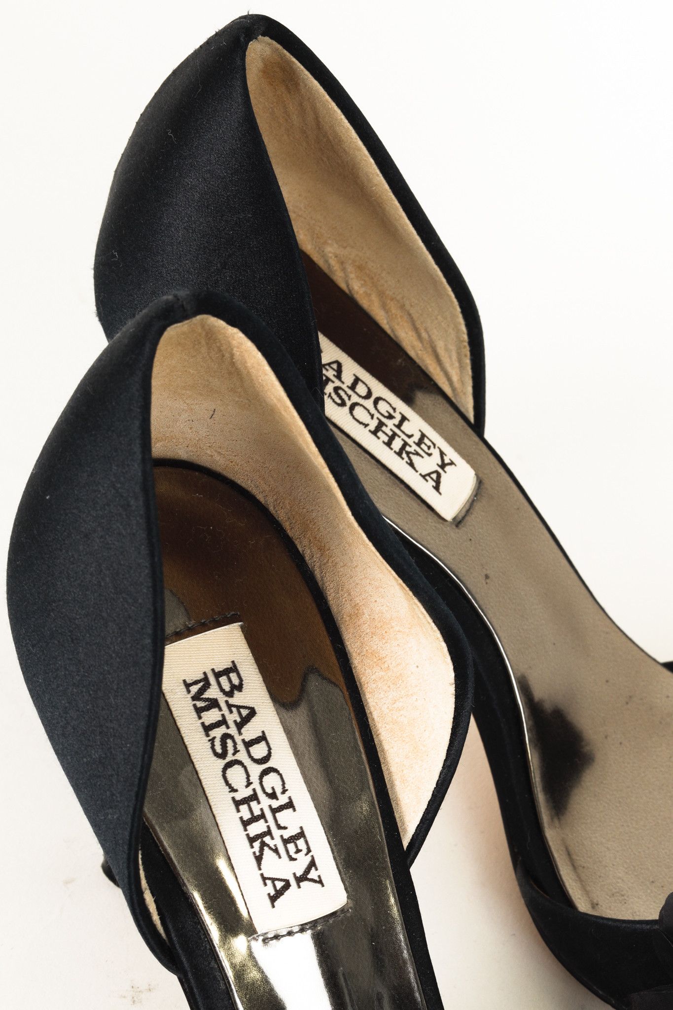 Badgley Mischka Badgley Mischka Black Garden Appliqué Satin Sandal Size US 6 / IT 36 - 9 Thumbnail