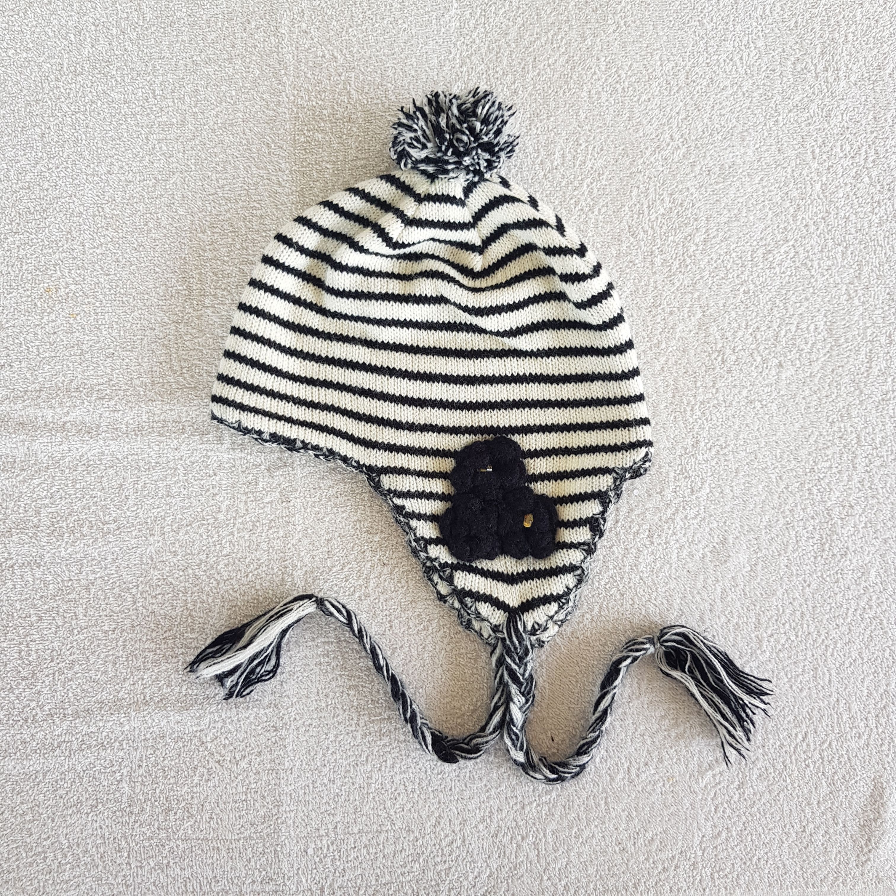 Aran Isles Knitwear Vintage Striped Earflap Beanie Ribbed Knit Snow Caps Hats. Size ONE SIZE - 5 Thumbnail