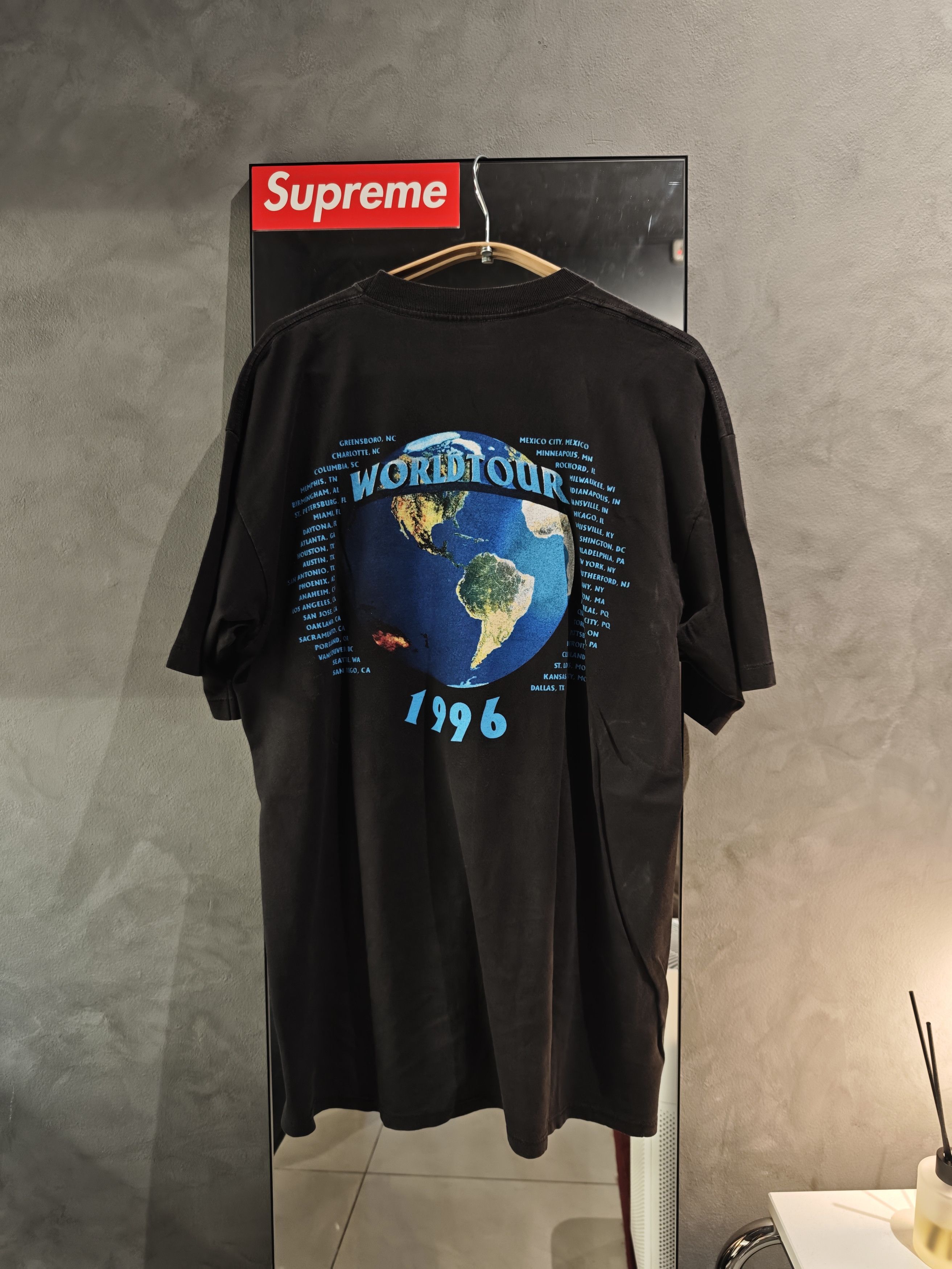 Band Tees Vintage 1996 AC/DC Ball Breaker World Tour Size US XL / EU 56 / 4 - 5 Thumbnail