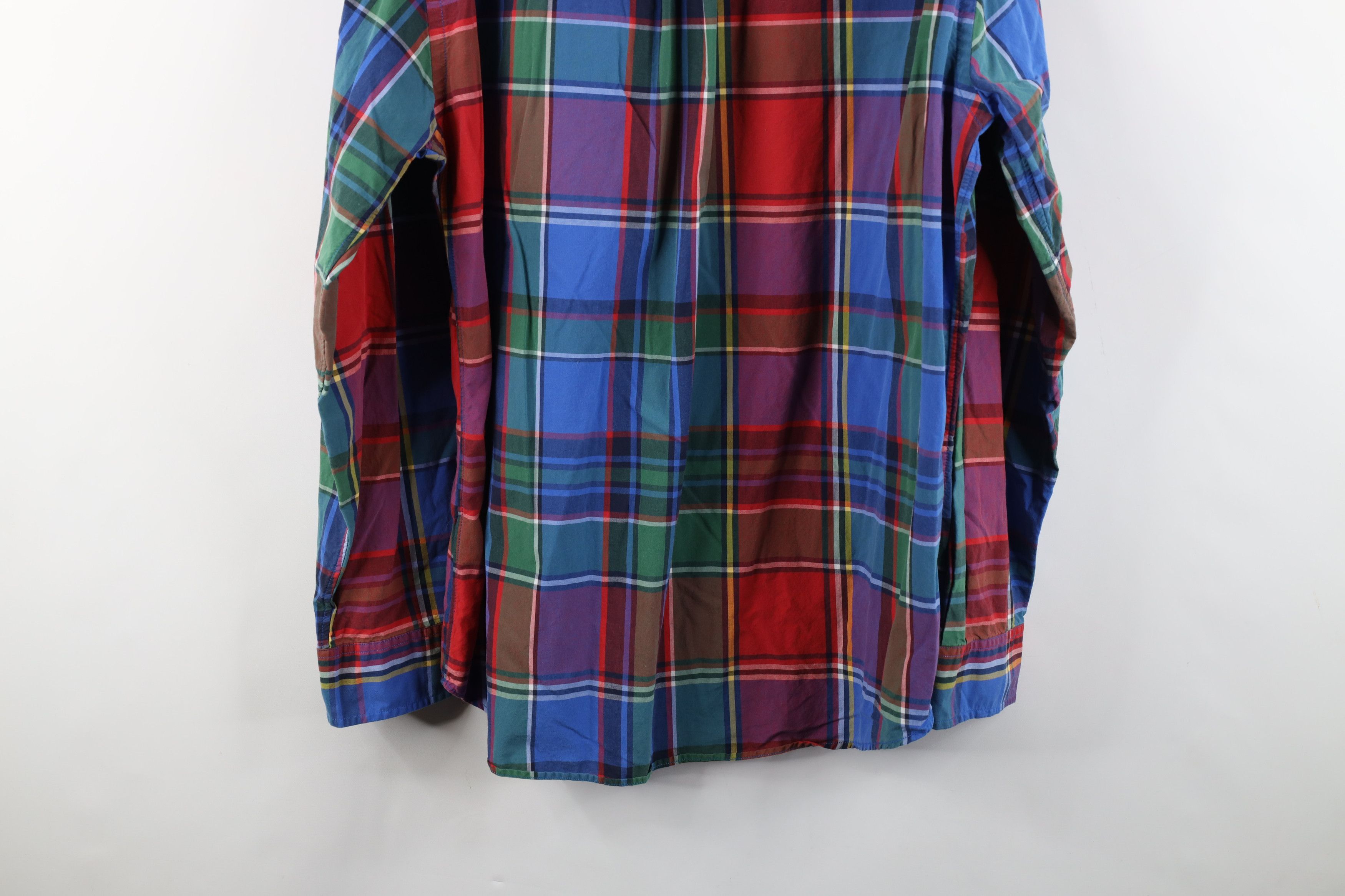Tommy Hilfiger × Vintage Vintage Tommy Hilfiger Rainbow Collared Button Down Shirt Size US L / EU 52-54 / 3 - 11 Thumbnail