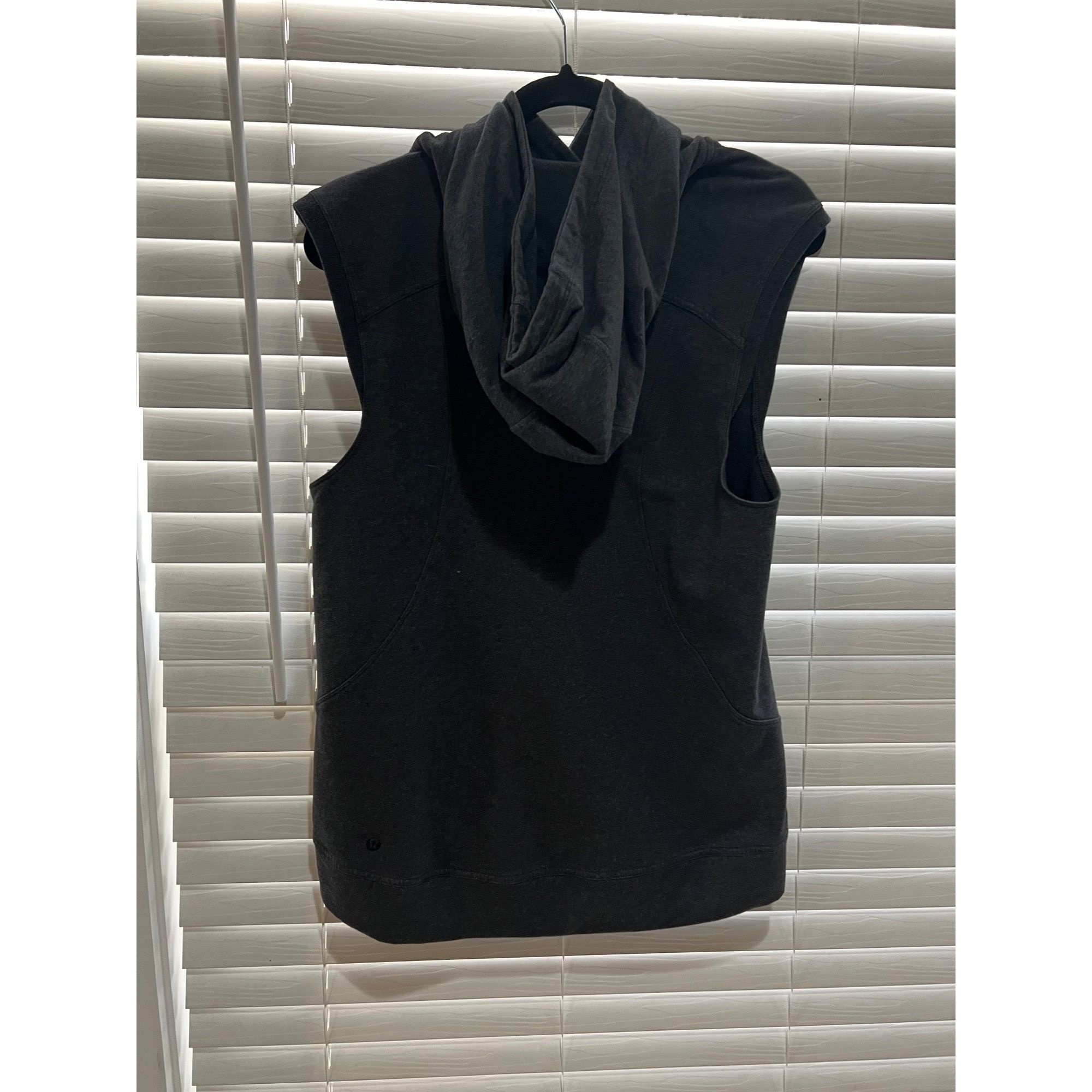 Lululemon Lululemon Women's Vest - Size 6 Size M / US 6-8 / IT 42-44 - 3 Thumbnail