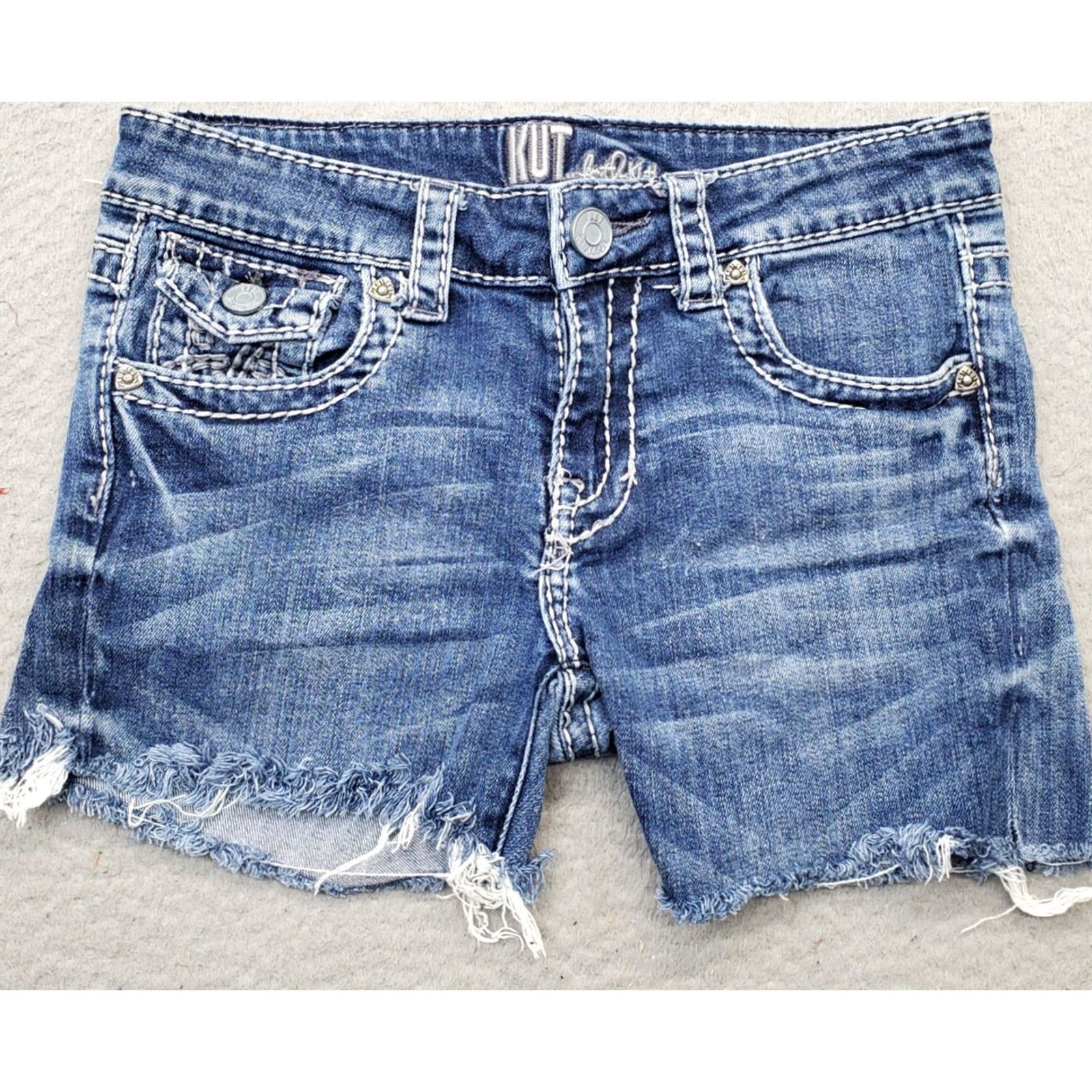 Vintage KUT from the Kloth Womens Size 2 Navy Denim Boyfriend Shorts Frayed Hem Casual Beach 5-Pocket Front Flat Front Mid Rise 4" Inseam Size 26" / US 2 / IT 38 - 2 Thumbnail