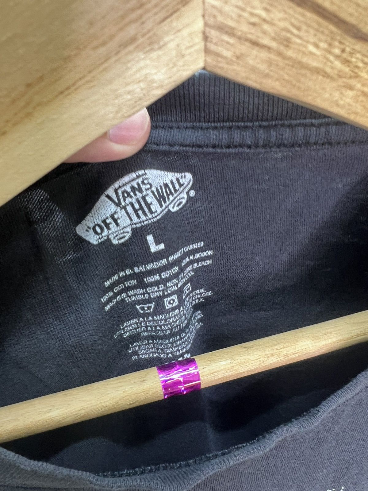 Vans Thrashed Faded Distressed Vans Of the Wall Skate Tshirt Size US L / EU 52-54 / 3 - 8 Thumbnail