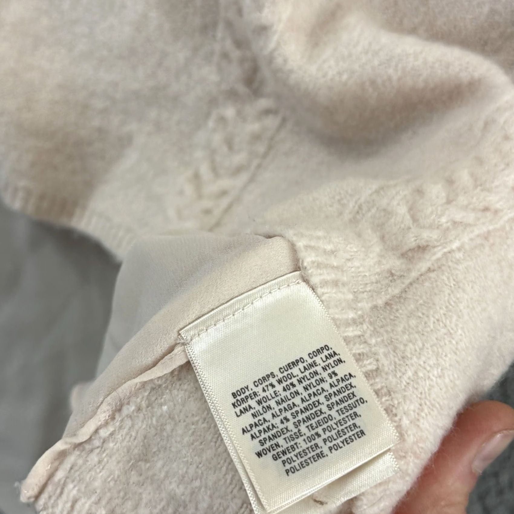 Anthropologie Anthropologie Sweater Women’s Medium Knitted & Knotted Alpaca Wool Sheer Boat Neck Asymmetrical Sleeve Size M / US 6-8 / IT 42-44 - 7 Thumbnail