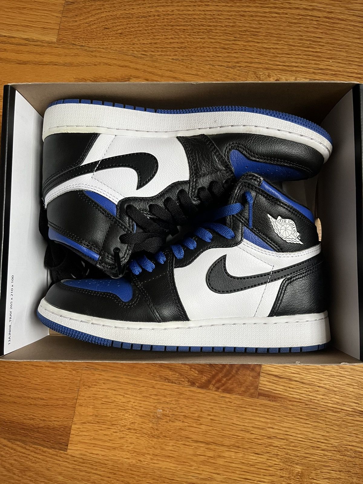 Jordan Brand × Nike Game Royal Jordan 1s Size US 5 / IT 35 - 1 Thumbnail