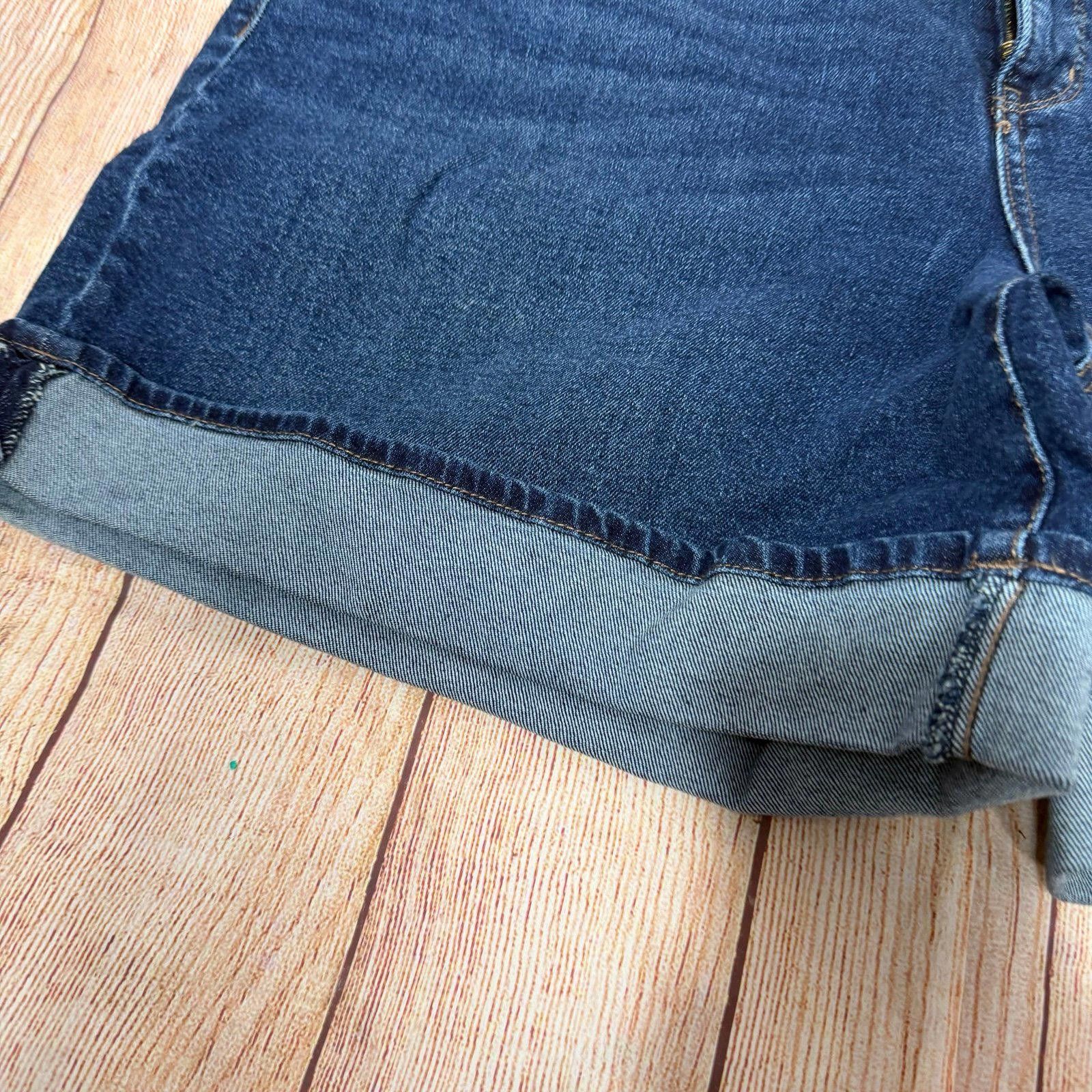 Other Crown & Ivy Women’s Size 20 Denim Shorts Size 42" / US 20 - 2 Thumbnail