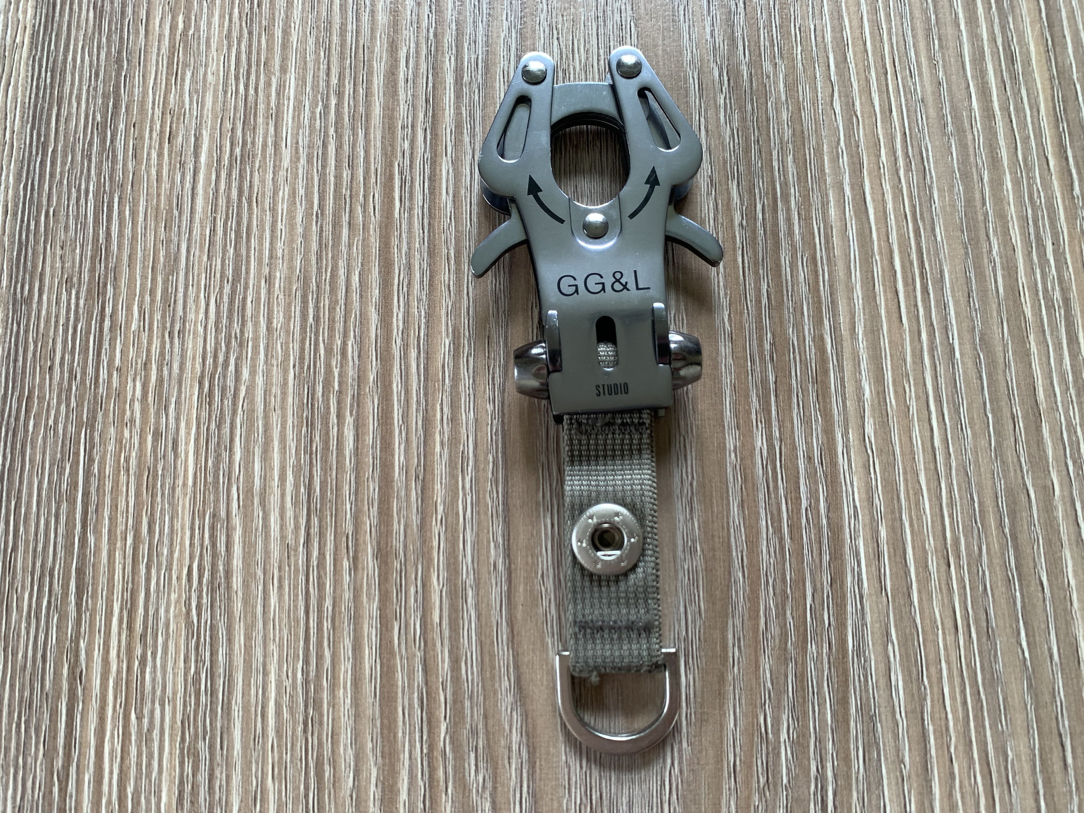 George Gina & Lucy George Gina & Lucy Alyx Style Big Vintage Carabiner Key Size ONE SIZE - 3 Thumbnail
