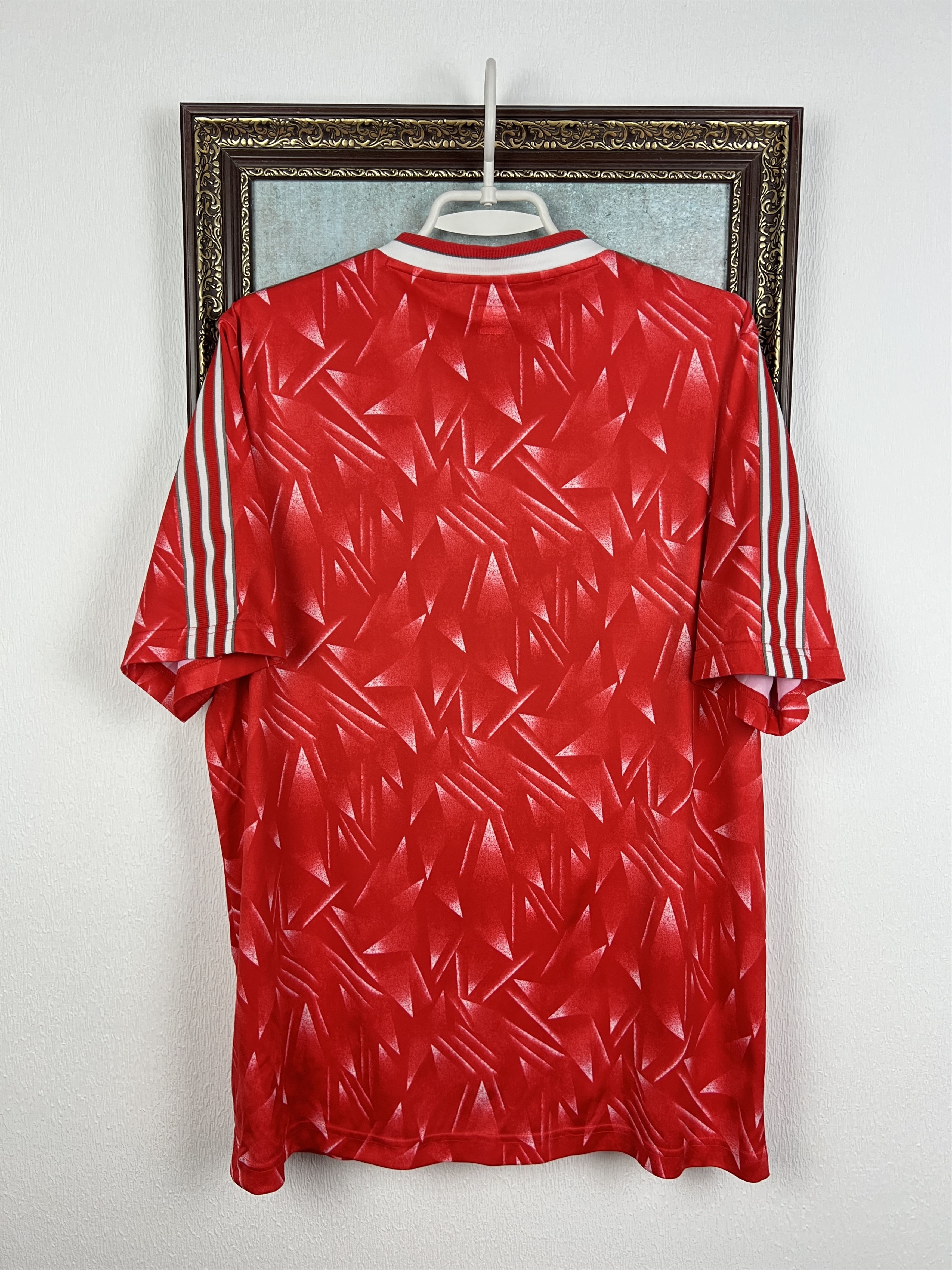 Adidas Adidas Originals Liverpool Football Shirt Soccer Jersey Size US L / EU 52-54 / 3 - 9 Thumbnail
