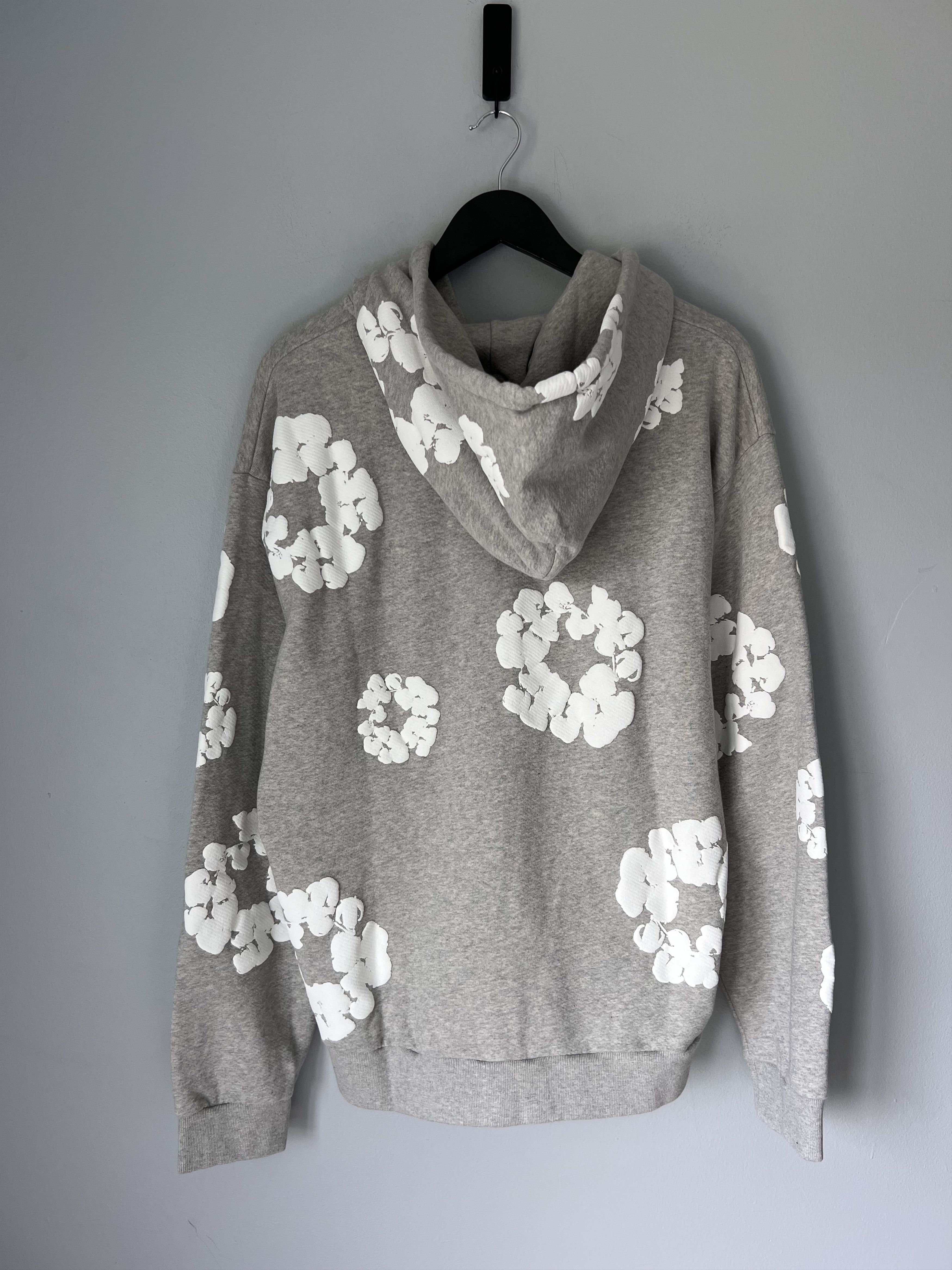 DENIM TEARS Denim Tears Cotton Wreath Zip Hoodie in Gray Size US M / EU 48-50 / 2 - 5 Thumbnail