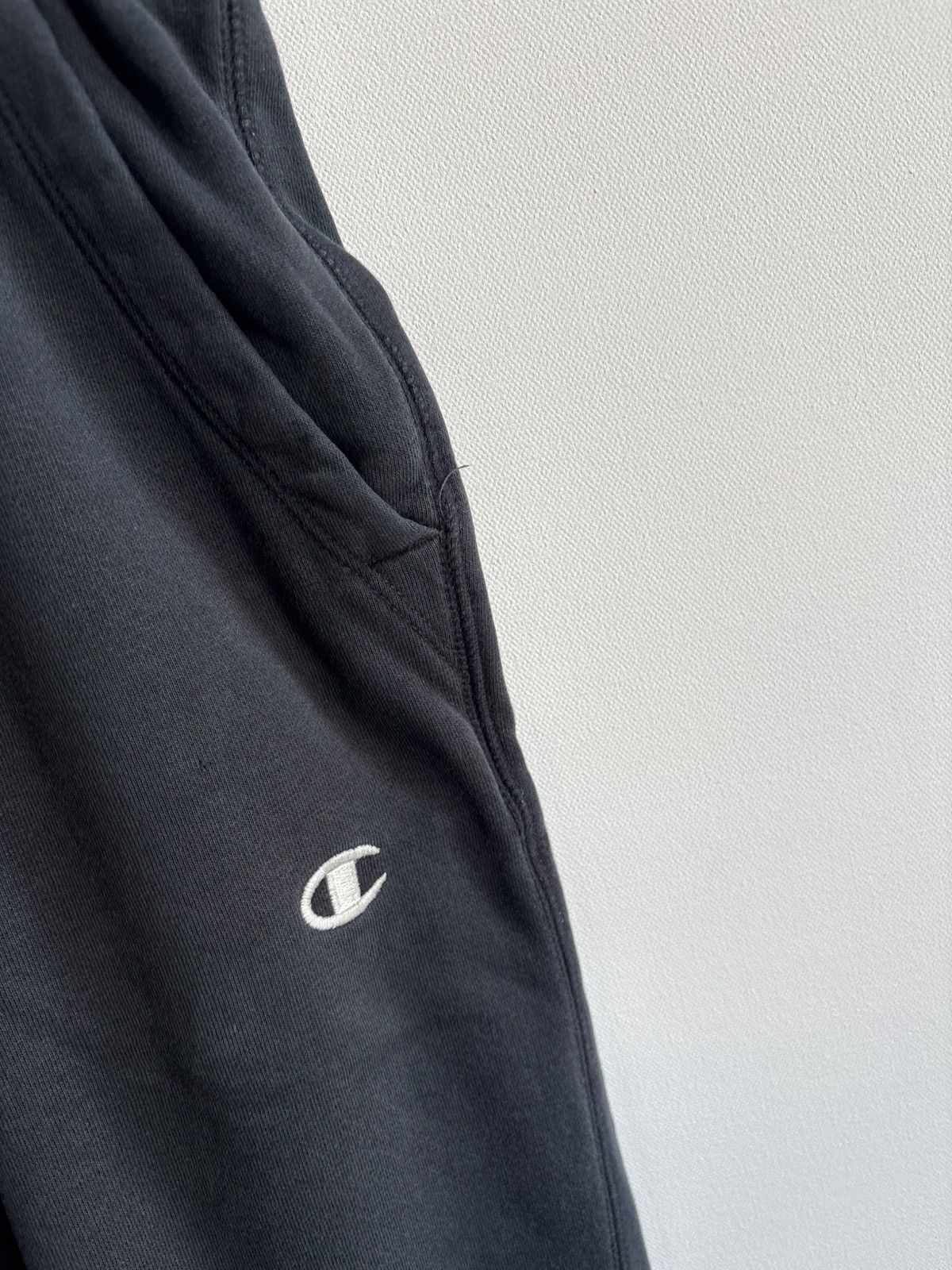 Champion Champion Sweatpants Joggers Faded Black Vintage Streetwear Size US 30 / EU 46 - 4 Thumbnail