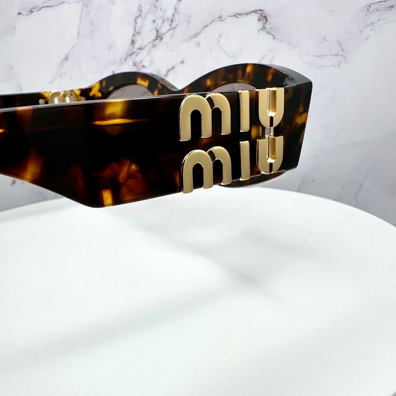 Miu Miu New MIU MIU Sunglasses Brown Tortoise Shell Oval Gold Logo Size ONE SIZE - 19 Thumbnail