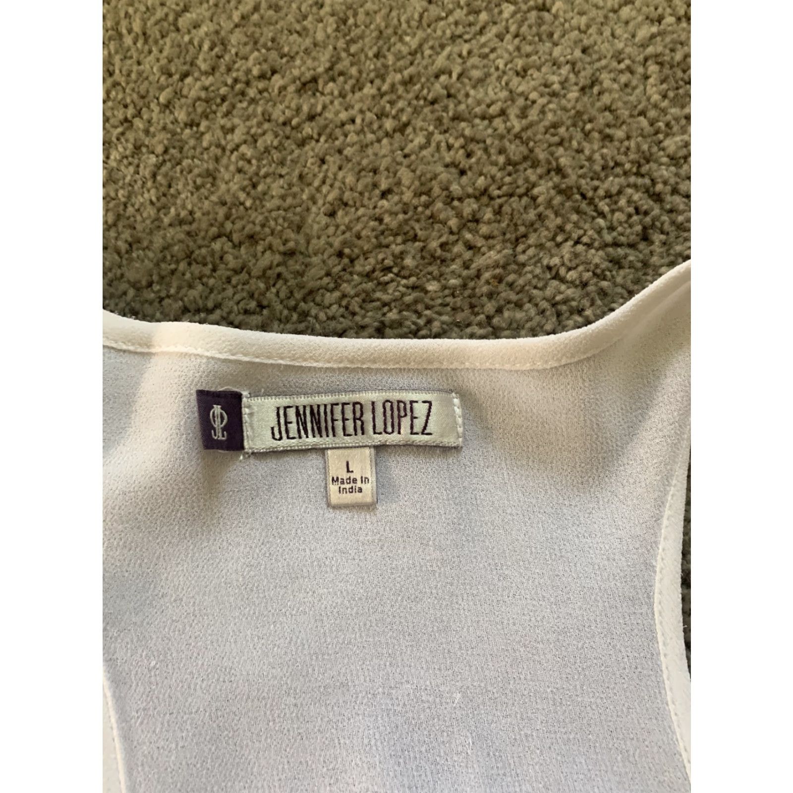 Vintage JLO Tank White Shirt Women L Crew Neck Sleeveless Vintage No, basic, all seasons, stretch, wrinkle resistant, party/cocktail, regular fit Size L / US 10 / IT 46 - 3 Thumbnail