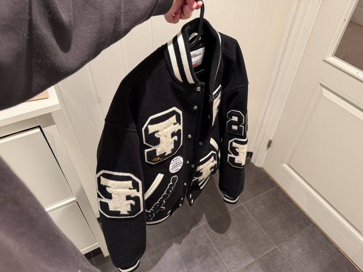 Supreme Supreme Drill Team Varsity Size US M / EU 48-50 / 2 - 3 Thumbnail