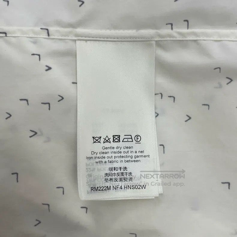 Louis Vuitton Louis Vuitton Full Print Gradient Long Sleeve White Shirt Size US S / EU 44-46 / 1 - 5 Thumbnail