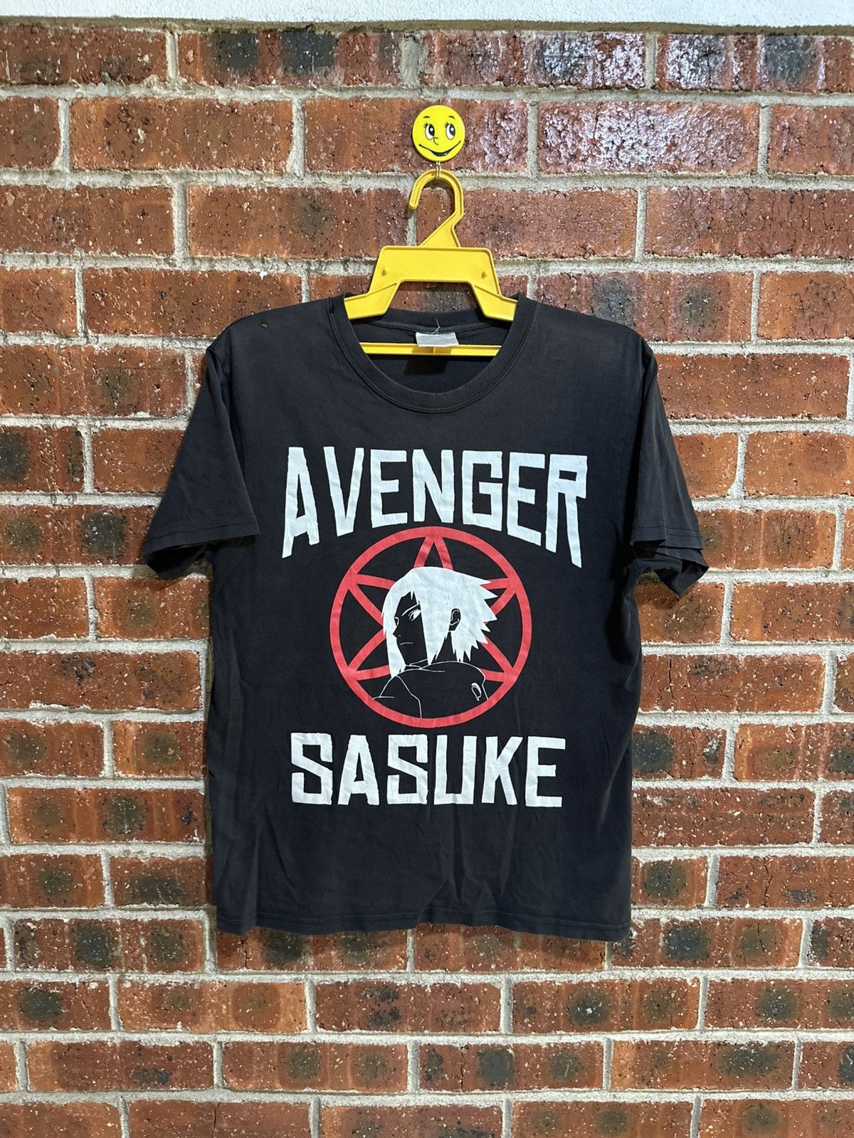 Anime × Japanese Brand × Vintage Vintage Avenger Sasuke : Naruto Faded Tee Size US M / EU 48-50 / 2 - 1 Thumbnail