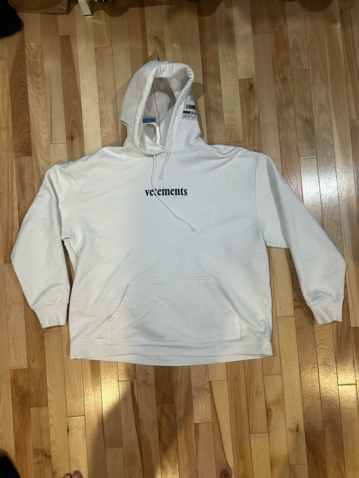 Vetements Vetements SS20 shipping label hoodie Size US L / EU 52-54 / 3 - 1 Thumbnail