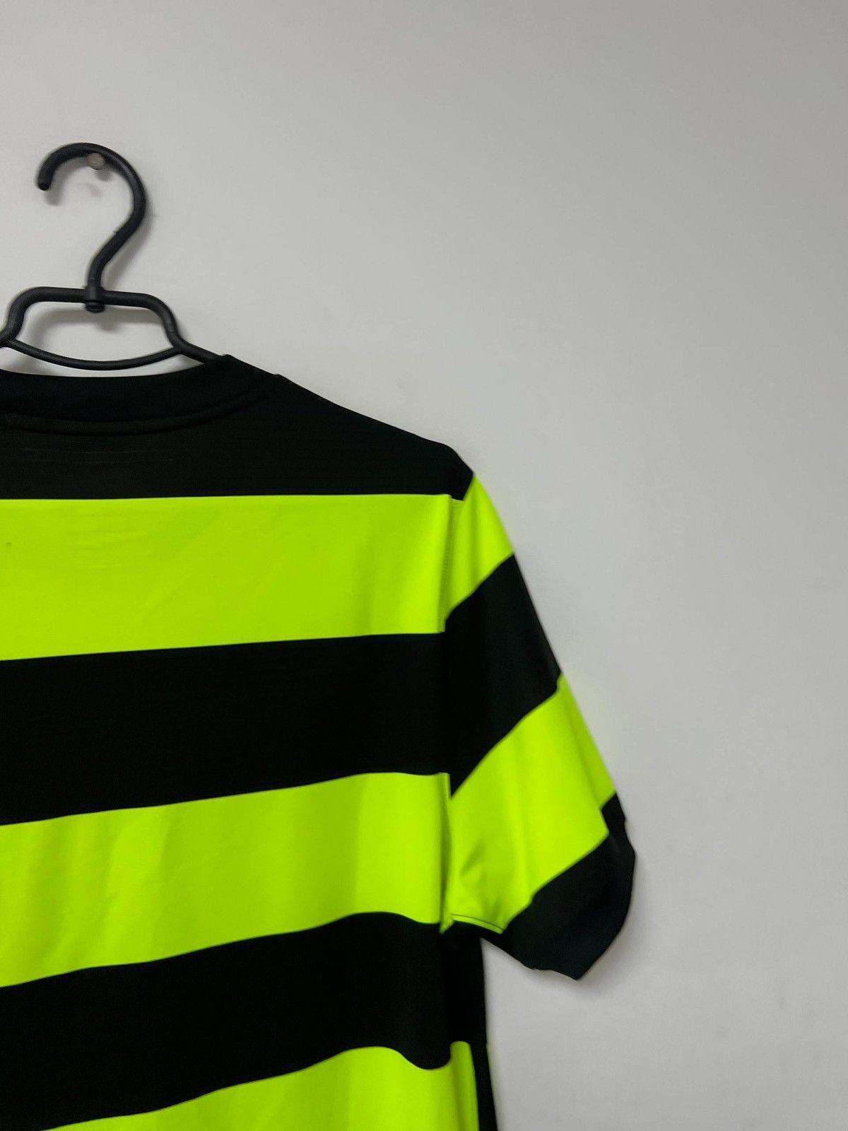 Nike Vintage Celtic 2009-2010Football Shirt Scotland Nike sz M Size US M / EU 48-50 / 2 - 19 Thumbnail