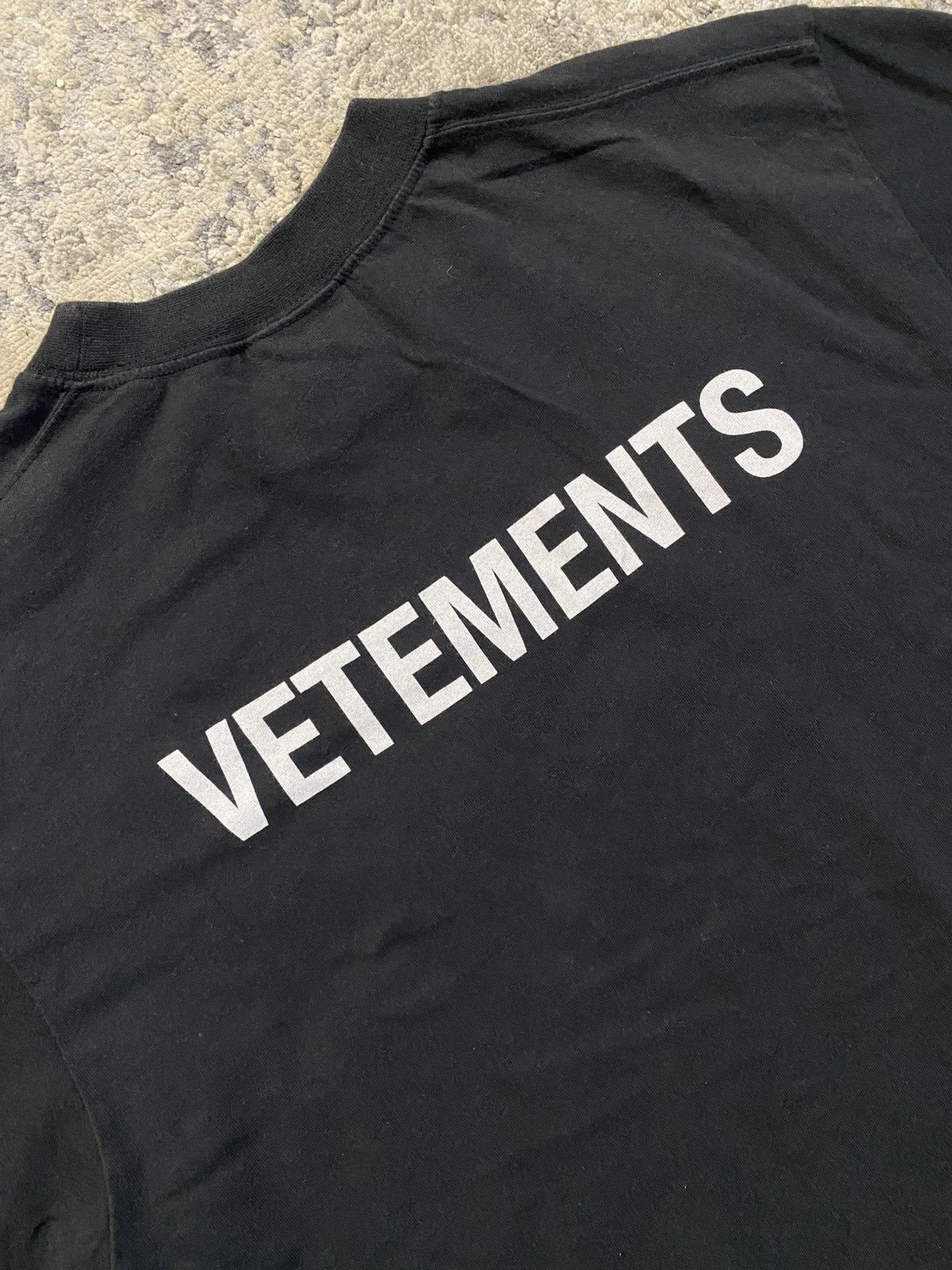 Vetements Vetemets Staff Back Logo T Shirt Size US XS / EU 42 / 0 - 2 Thumbnail