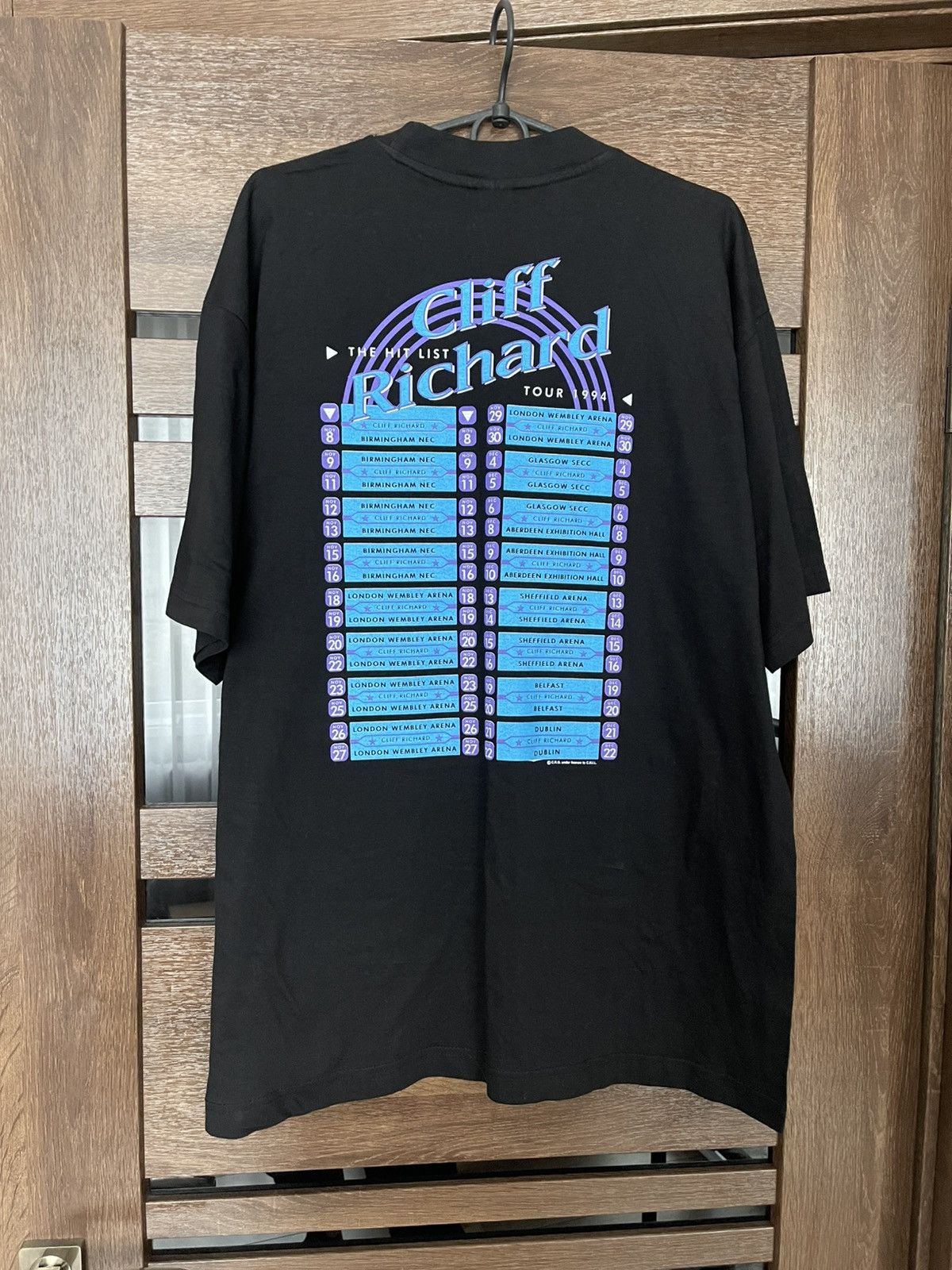 Band Tees 1994 Cliff Richard The Hit List Vintage Tour T-Shirt Tee Size US XL / EU 56 / 4 - 8 Thumbnail