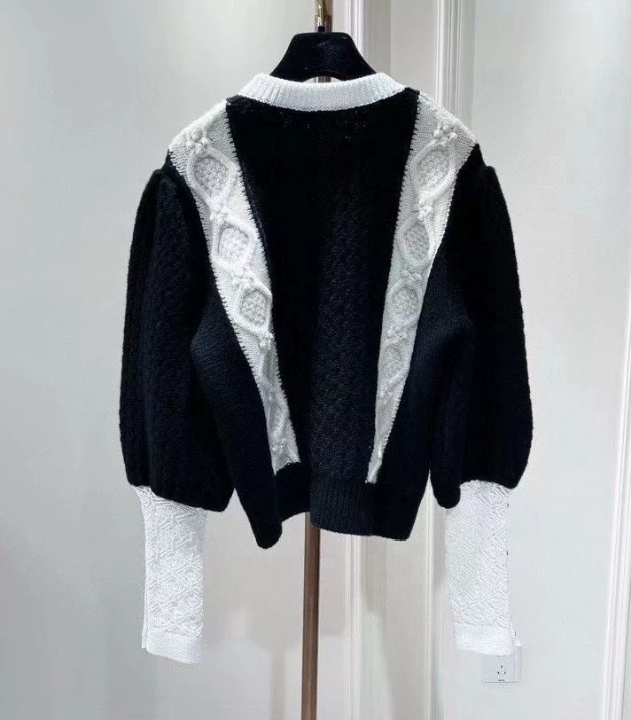Chanel Chanel Castle series black and white logo sweater Size XS / US 0-2 / IT 36-38 - 2 Thumbnail
