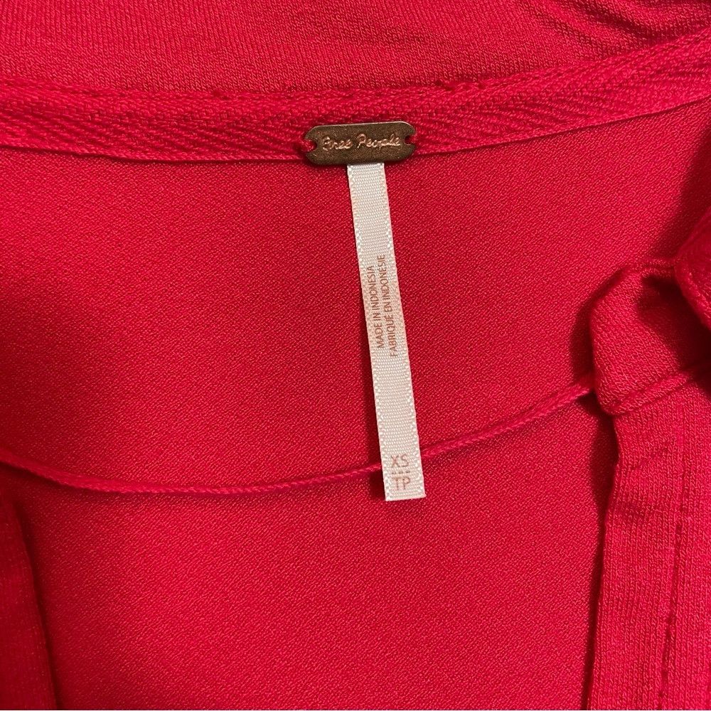 Free People NWT New Free People Molly Red Ribbed Short Sleeve Surplice Size XS / US 0-2 / IT 36-38 - 7 Thumbnail