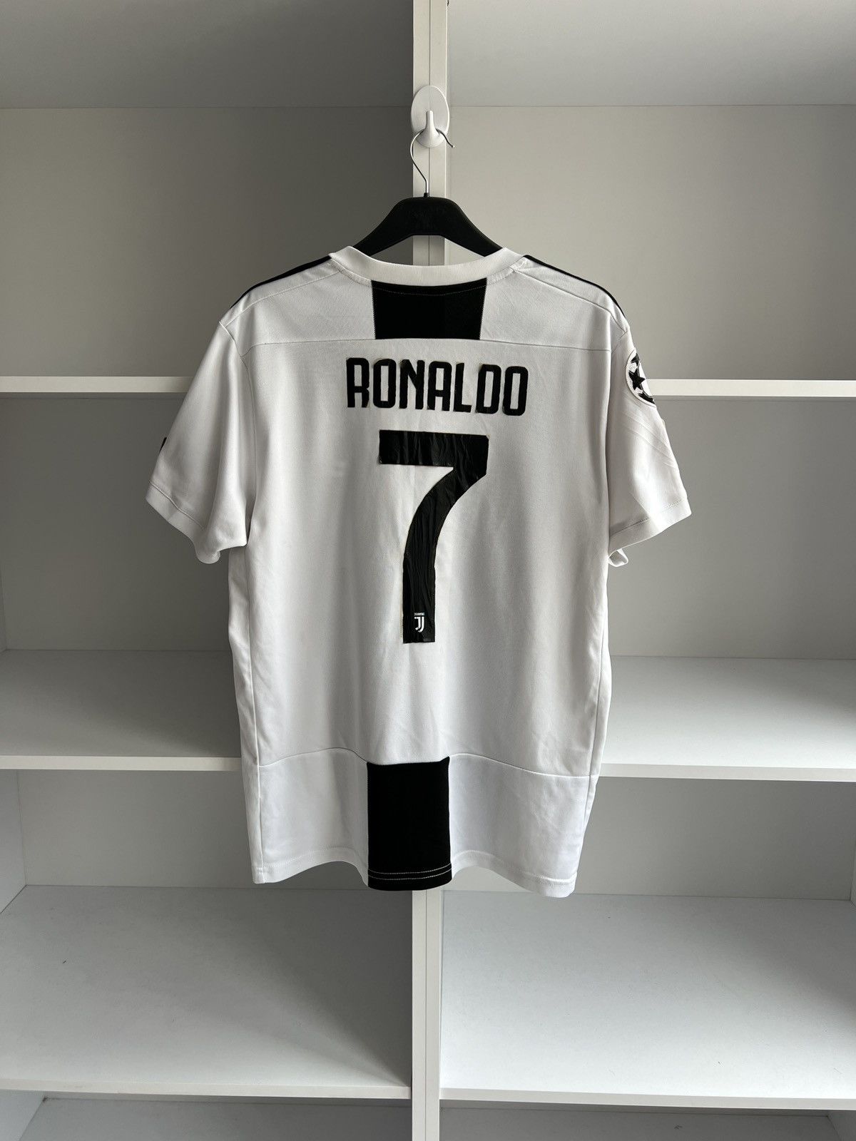 Adidas × Vintage Adidas Juventus Ronaldo 7 2018-19 Home Kit Soccer Jersey Size US XL / EU 56 / 4 - 18 Thumbnail