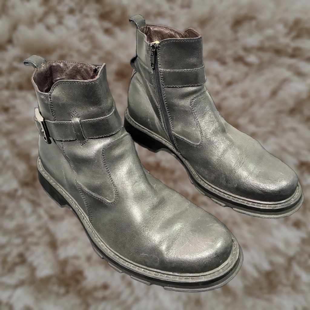 Vintage Black boots | Grailed display picture 2