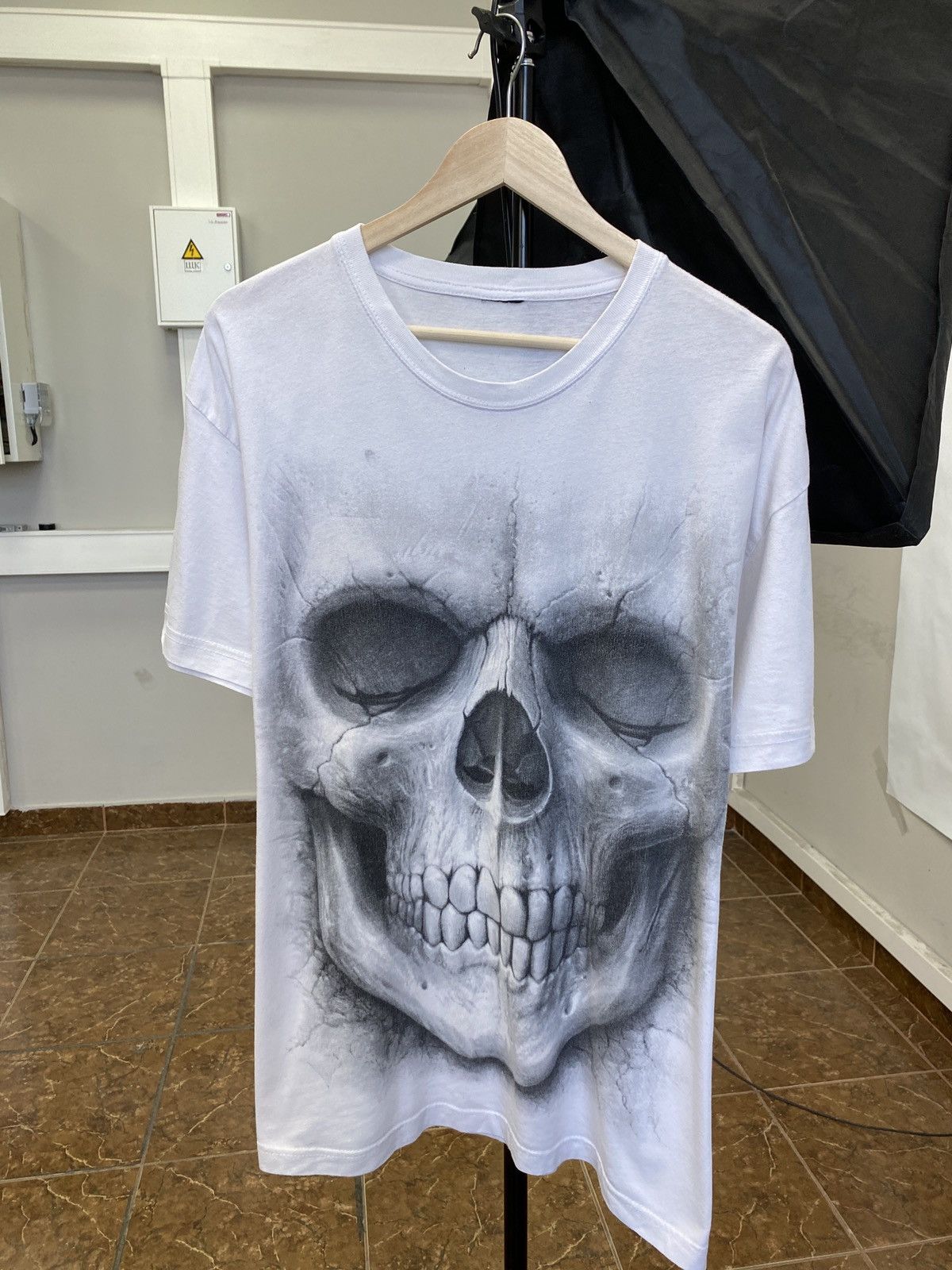 Band Tees × Vintage Spiral Scull T-Shirt Logo Metal Rock Style Logo Skeleton Tee Size US XL / EU 56 / 4 - 1 Thumbnail