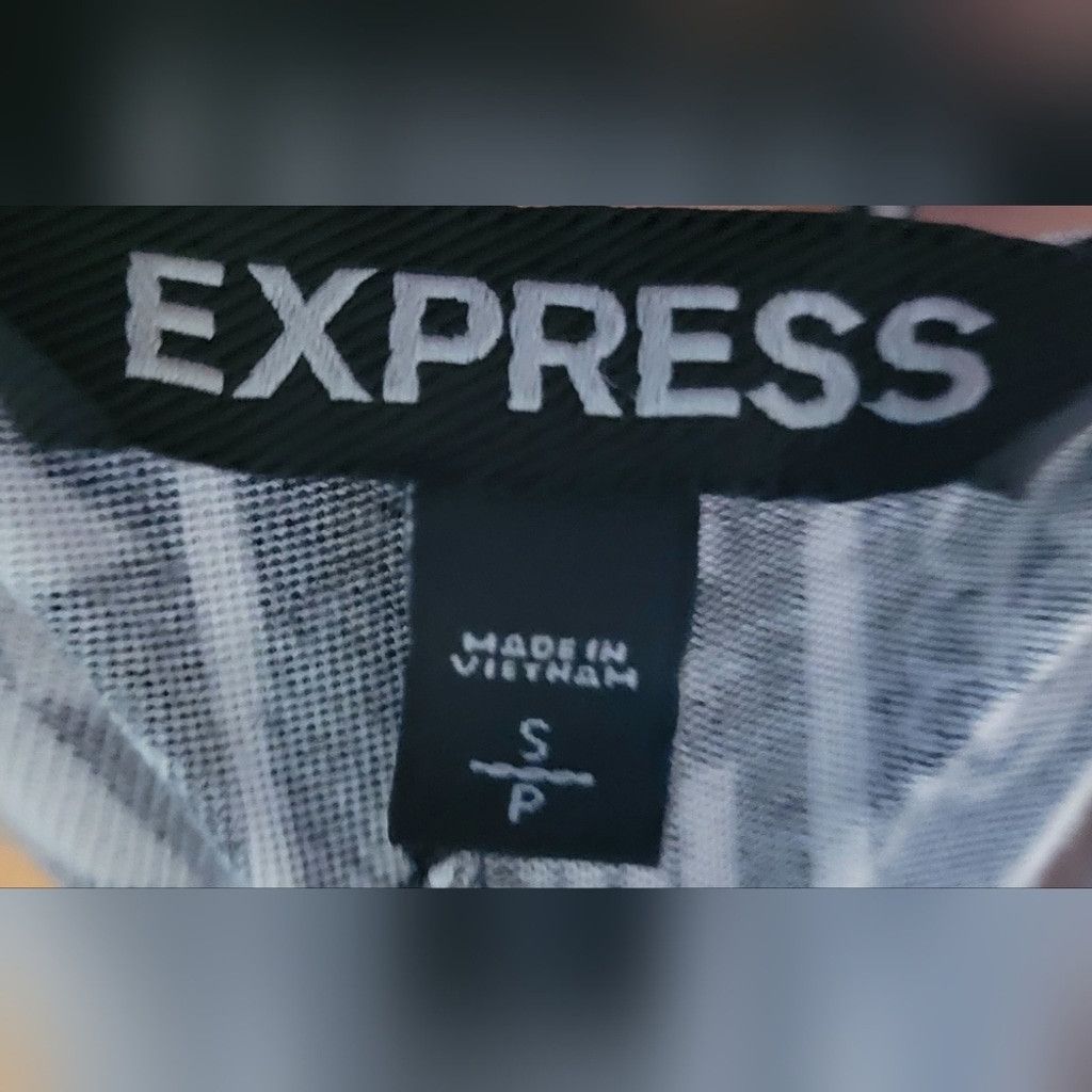 Express Express long sleeve printed fit & flare mini dress size S Size S / US 4 / IT 40 - 6 Thumbnail