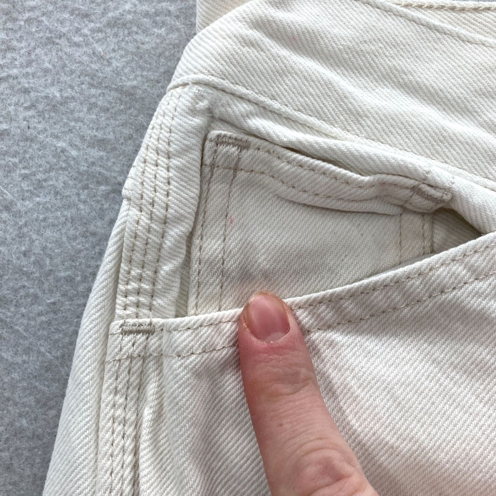 Madewell Madewell Low Slung Straight Jeans Women's 23 White Denim Button Fly Carpenter Jeans Size 26" / US 2 / IT 38 - 5 Thumbnail