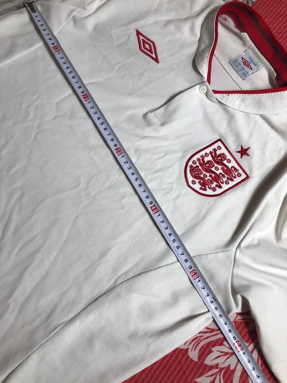 Umbro × Vintage Vintage England Umbro soccer jersey Size US M / EU 48-50 / 2 - 8 Thumbnail