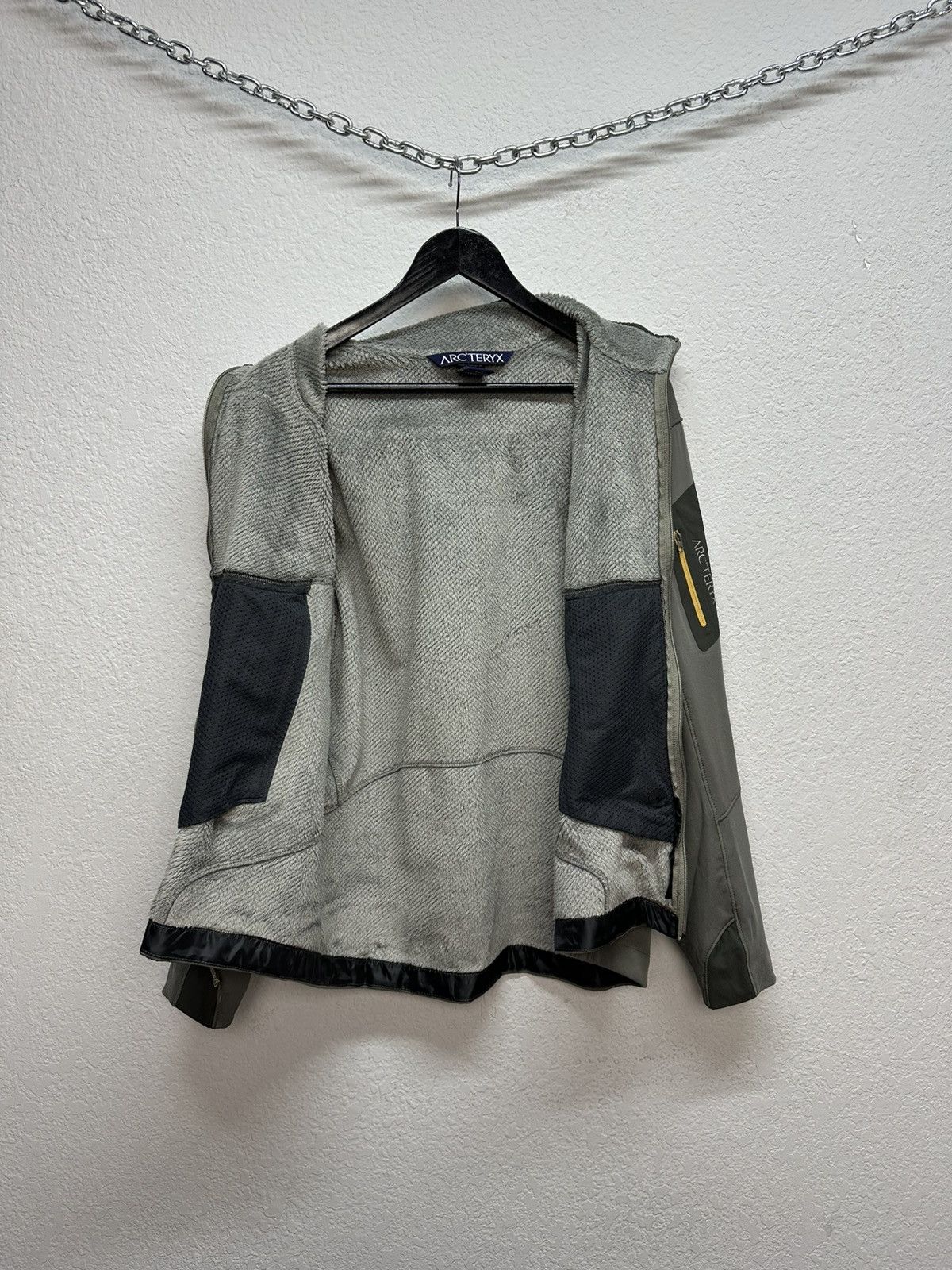 Arc'teryx Vintage Arc’teryx Fleece Jacket Reflective Logo Canada Size US M / EU 48-50 / 2 - 12 Thumbnail