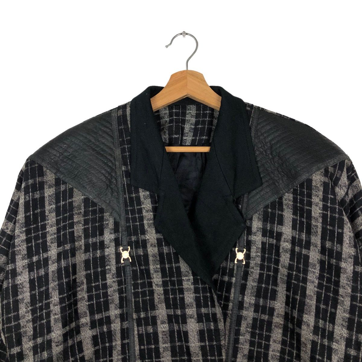 Japanese Brand 🔥90’s VINTAGE CROPPED BOMBER JACKET JAPAN ISSEY MIYAKE Size US M / EU 48-50 / 2 - 3 Thumbnail