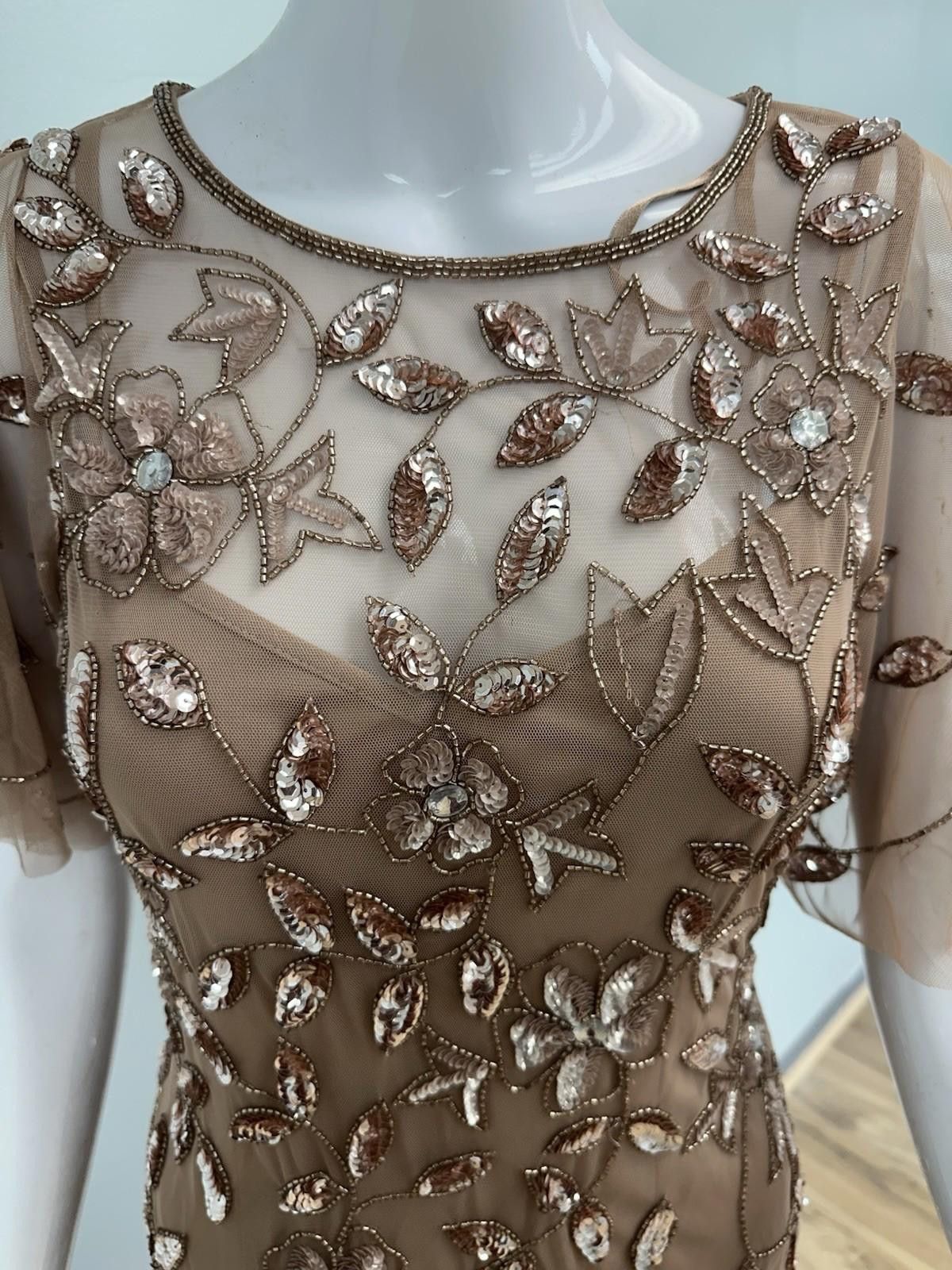 Other Adrianna Papel Embellished Sleeve Beaded Evening Gown Size 6 Size M / US 6-8 / IT 42-44 - 3 Thumbnail