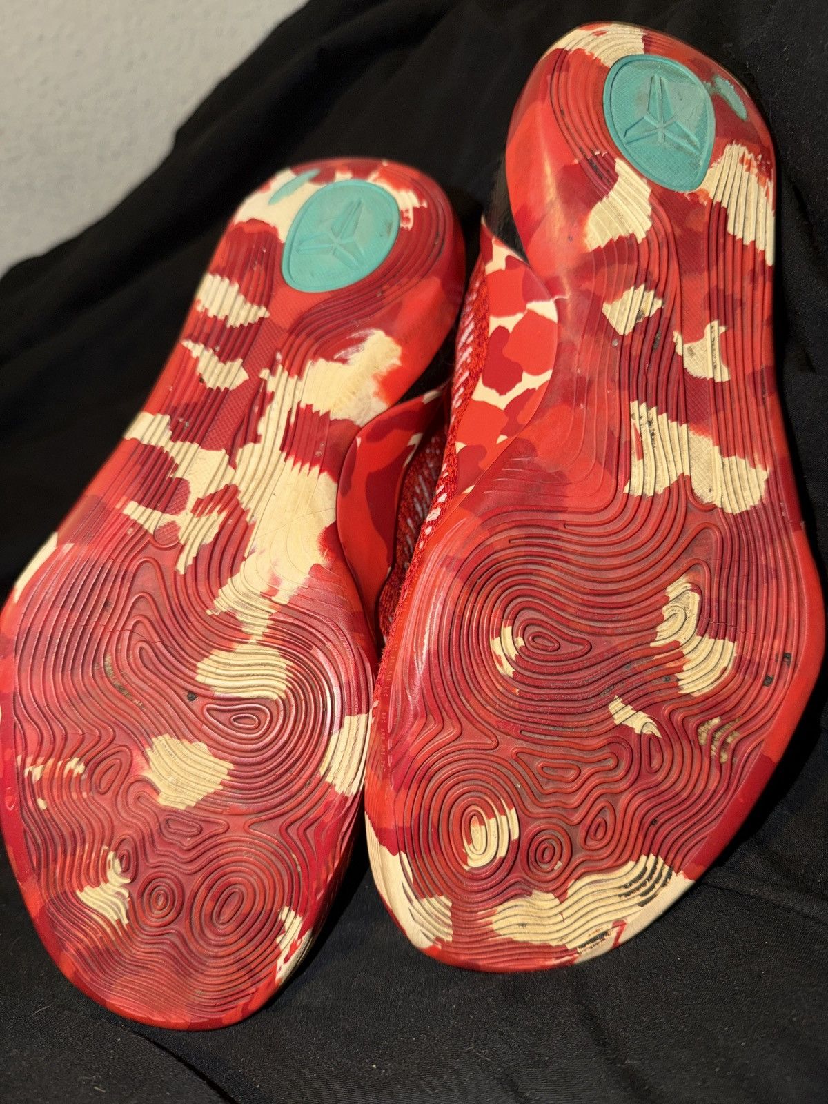 Nike Christmas Kobe 9 Size US 9.5 / EU 42-43 - 5 Thumbnail