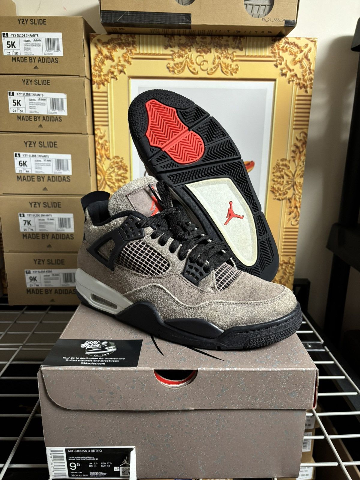 Jordan Brand Jordan 4 Retro Taupe Haze Size US 9.5 / EU 42-43 - 1 Thumbnail