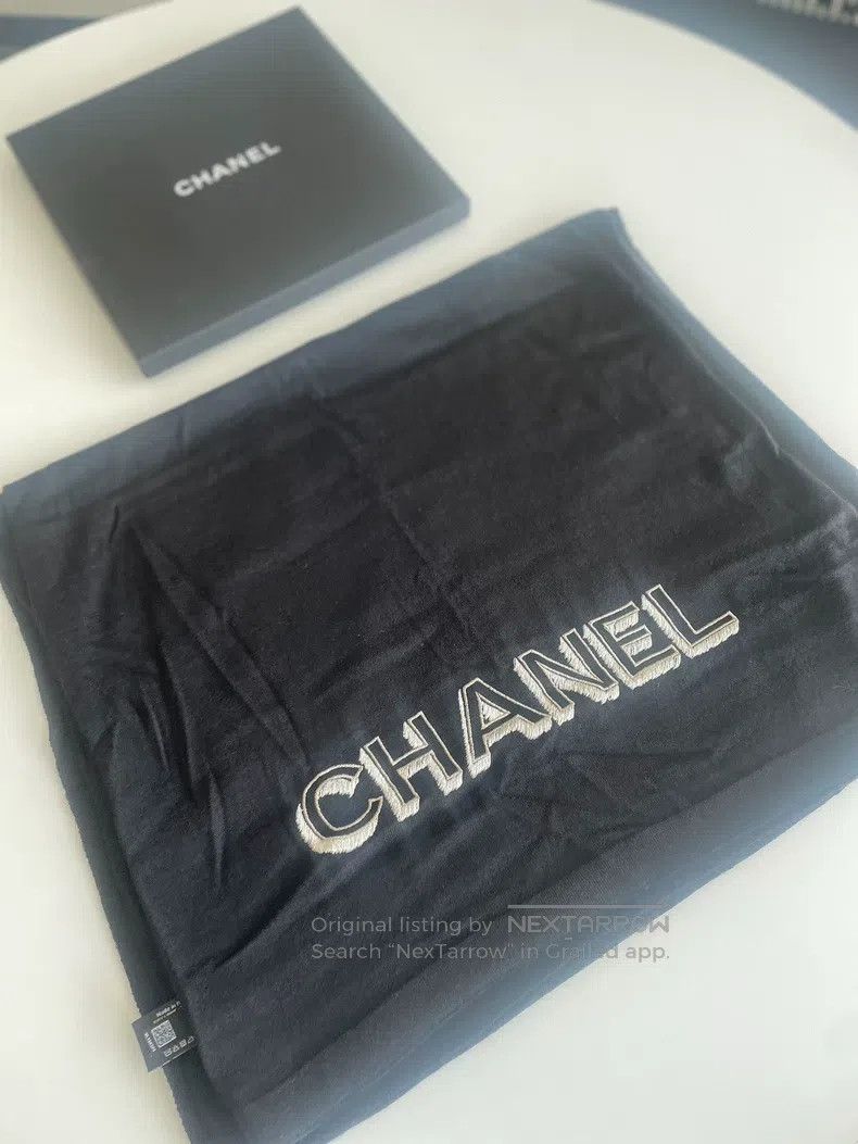 Chanel Chanel 24C letter logo embroidered thin cashmere scarf sha Size ONE SIZE - 1 Thumbnail