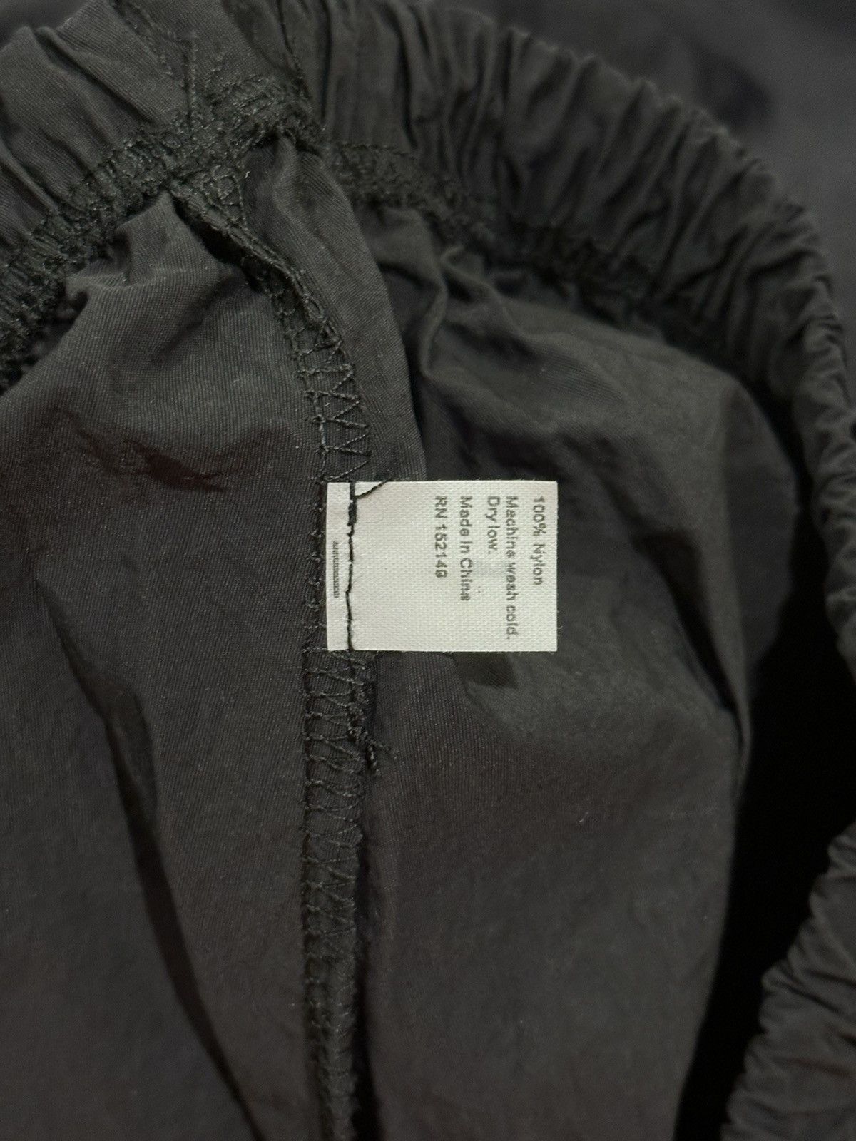Yeezy Yeezy Kanye West SH-01 04 Black Nylon Logo Shorts size 3 Size US 34 / EU 50 - 7 Thumbnail