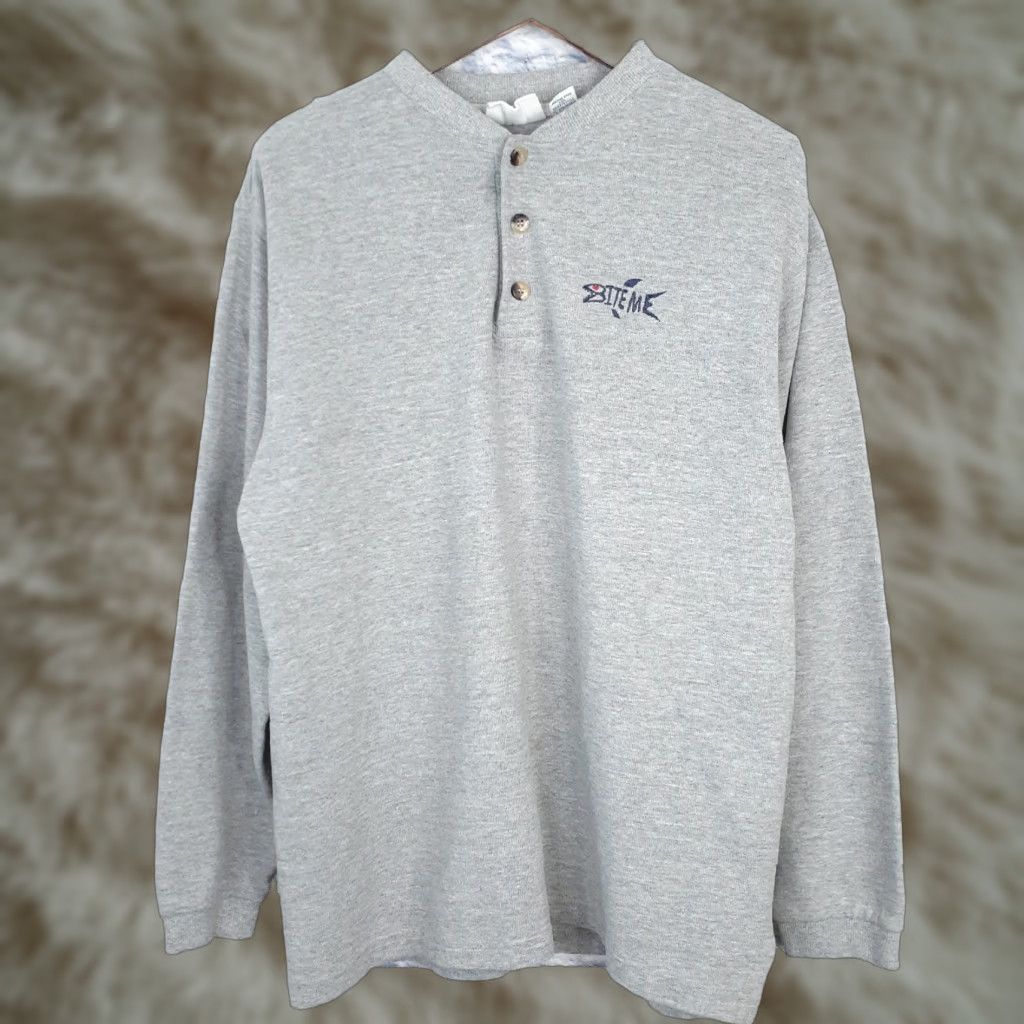 Vintage VINTAGE Diport USA Sweatshirt Pullover Shirt Mens Medium Gray Fish USA Embroidered Button Closure Size US M / EU 48-50 / 2 - 1 Thumbnail
