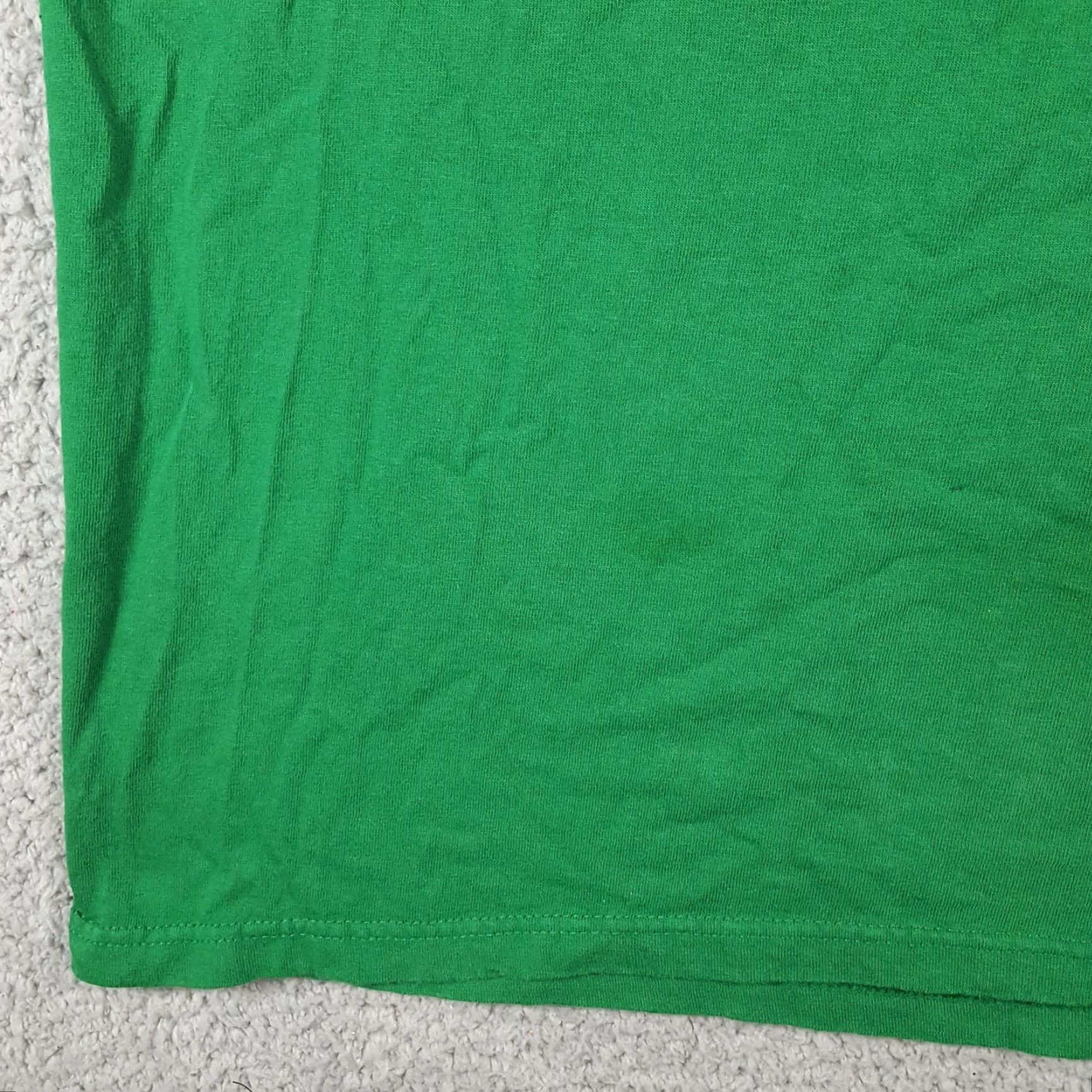 Delta VINTAGE Delta Men's T-Shirt Short Sleeve Crew Neck Green 90s Christmas Funny Retro Movie Xmas Size US L / EU 52-54 / 3 - 4 Thumbnail