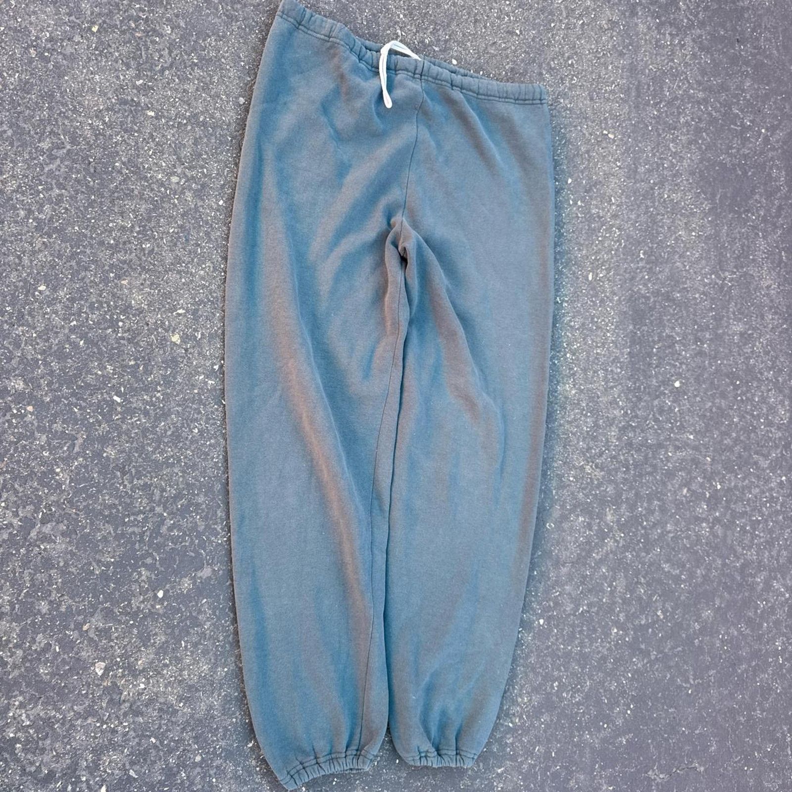 Russell Athletic Vintage 90s Faded Russell Athletic Baggy Sweatpants –Size XL Size US 36 / EU 52 - 2 Thumbnail