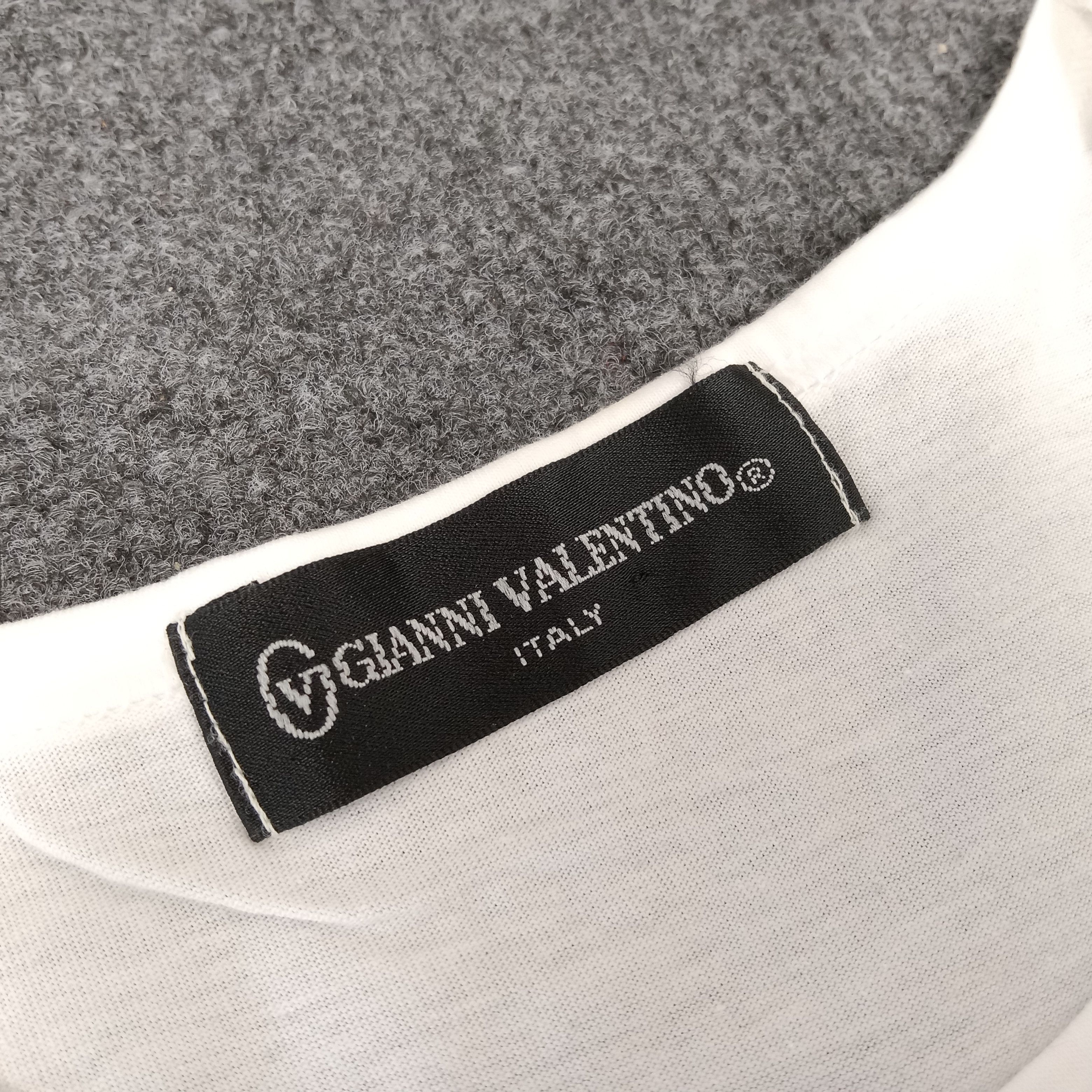 Gianni Valentino × Valentino × Vintage Gianni Valentino Italian Brand Tshirt Size US S / EU 44-46 / 1 - 5 Thumbnail