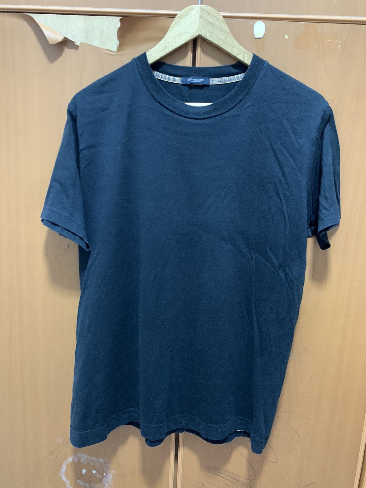 Burberry Burberry Plain Large Tshirt Size US L / EU 52-54 / 3 - 1 Thumbnail