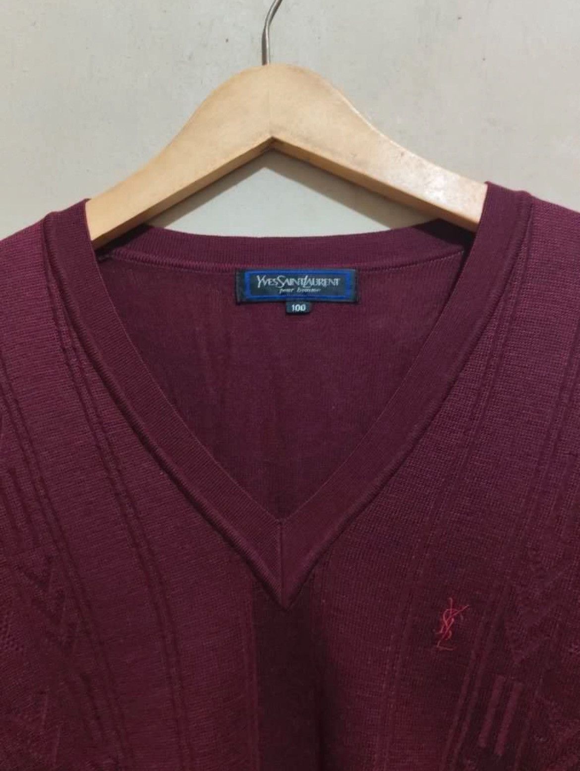 Yves Saint Laurent Yves Saint Laurent YSL V neck Sweatshirt Size US M / EU 48-50 / 2 - 2 Thumbnail