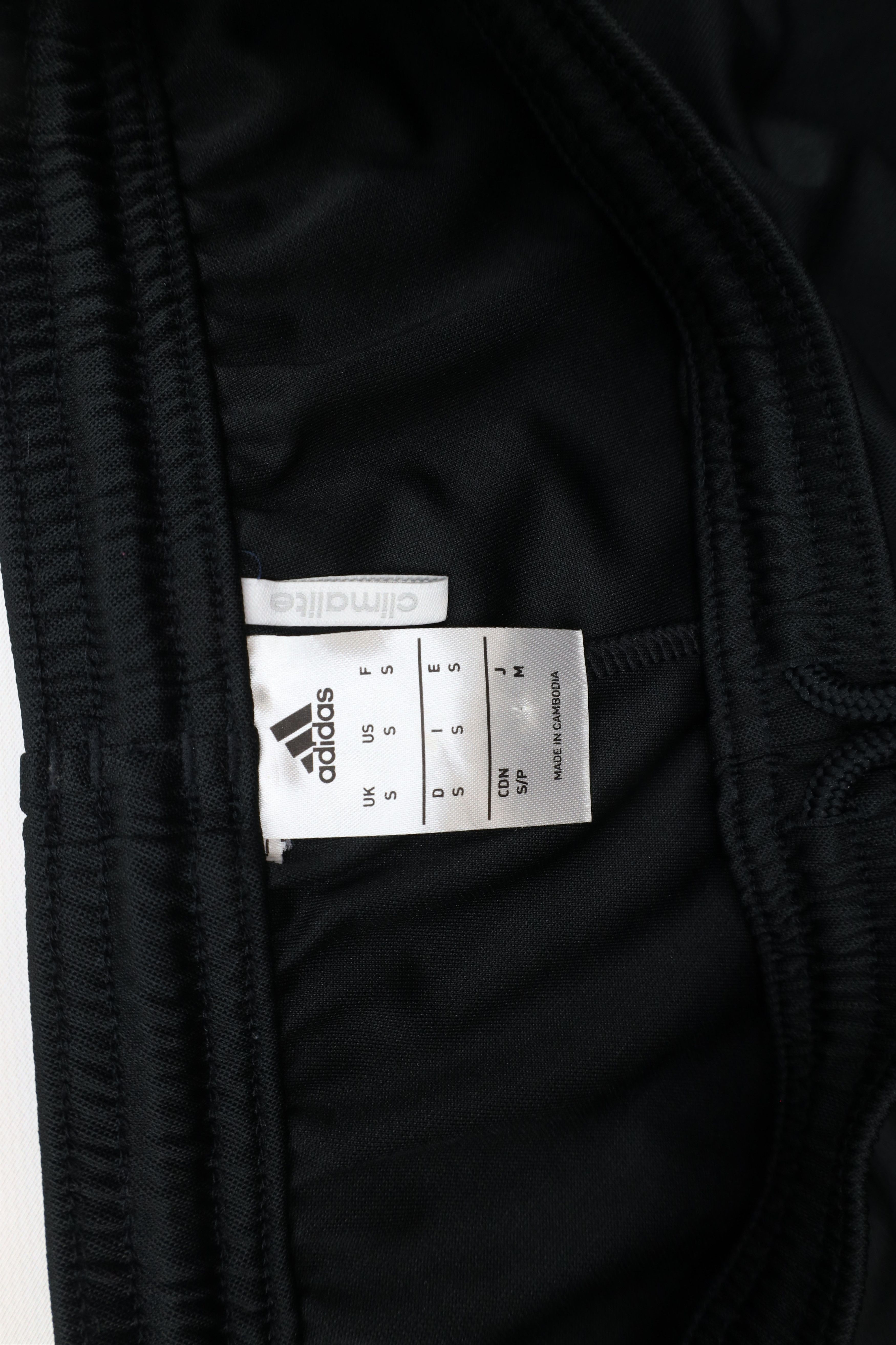 Adidas × Vintage Vintage Adidas Spell Out Running Jogging Soccer Shorts Black Size US 32 / EU 48 - 8 Thumbnail
