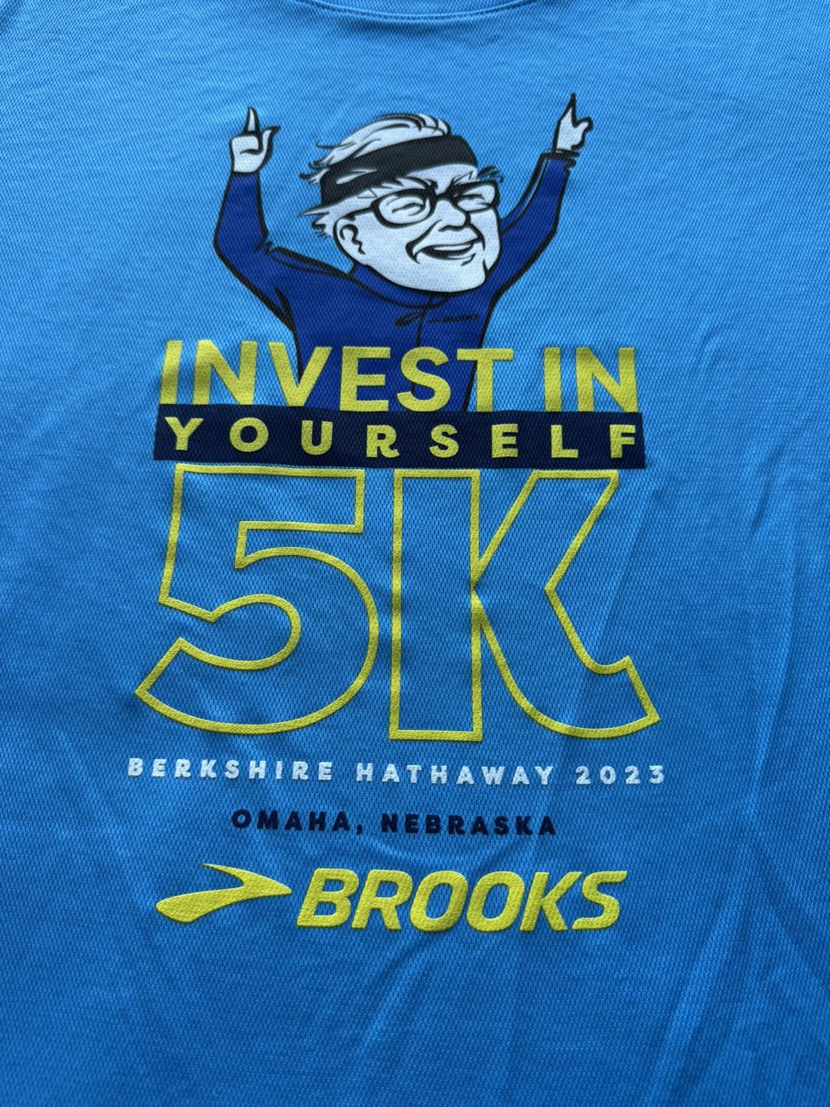 Other Brooks Berkshire Hathaway 2023 “Invest in Yourself 5K” Size US M / EU 48-50 / 2 - 2 Thumbnail