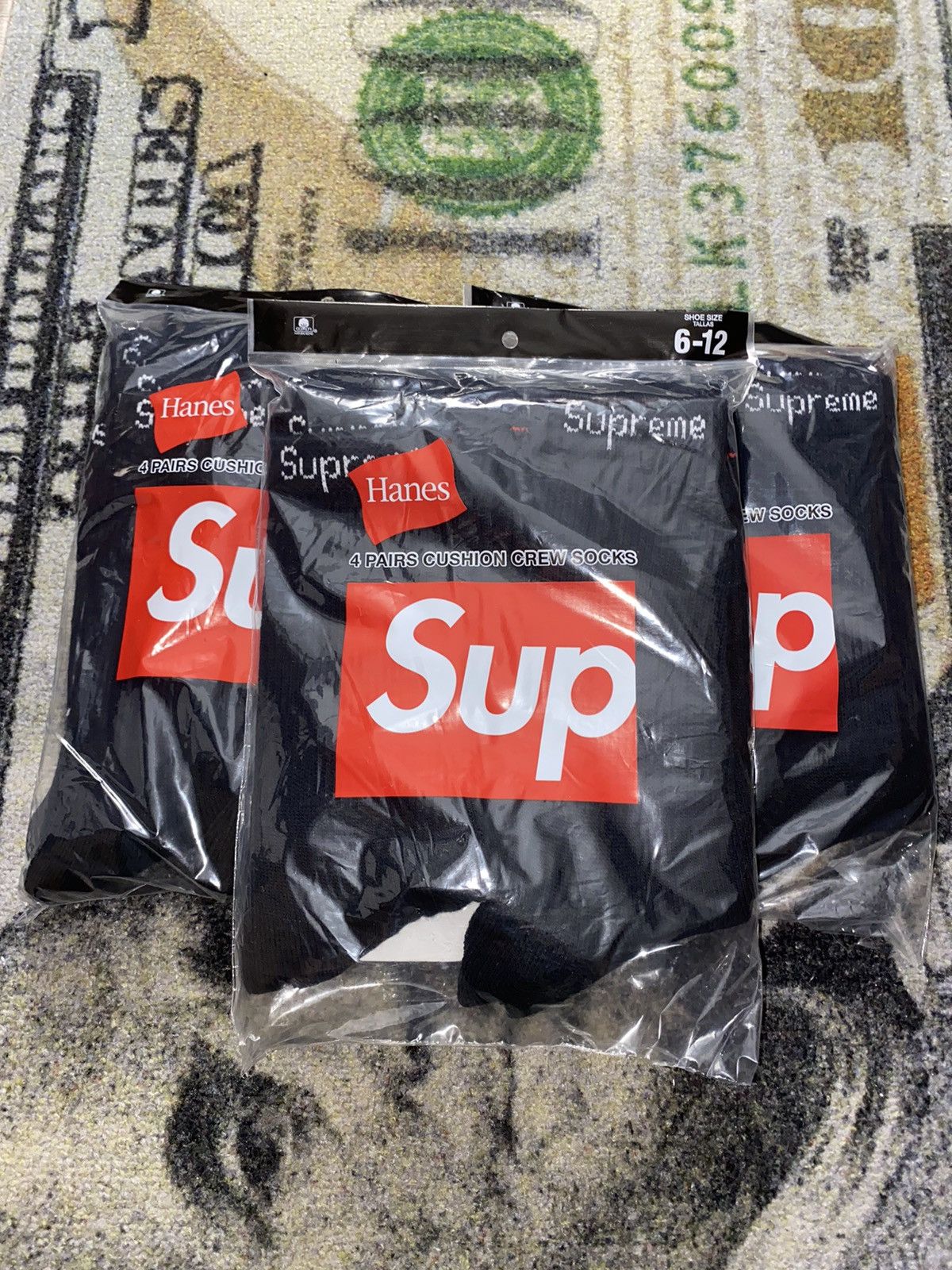 Hanes × Supreme Supreme Hanes Crew Socks (3 Pack) Black Size ONE SIZE - 1 Thumbnail