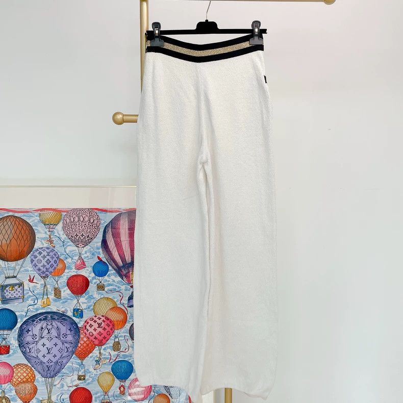 Chanel Chanel White casual pants 2504-Nextarrow Size 42" / US 20 - 2 Thumbnail