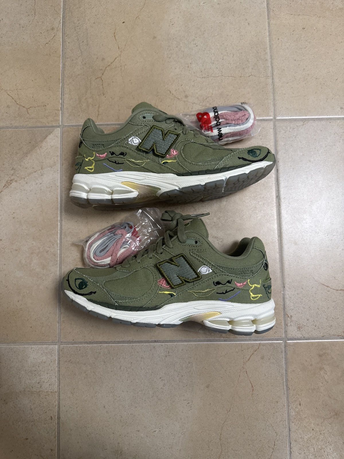 New Balance New Balance 2002R x Bryant Giles “What Now?” DS Size 8 Size US 8 / EU 41 - 1 Thumbnail