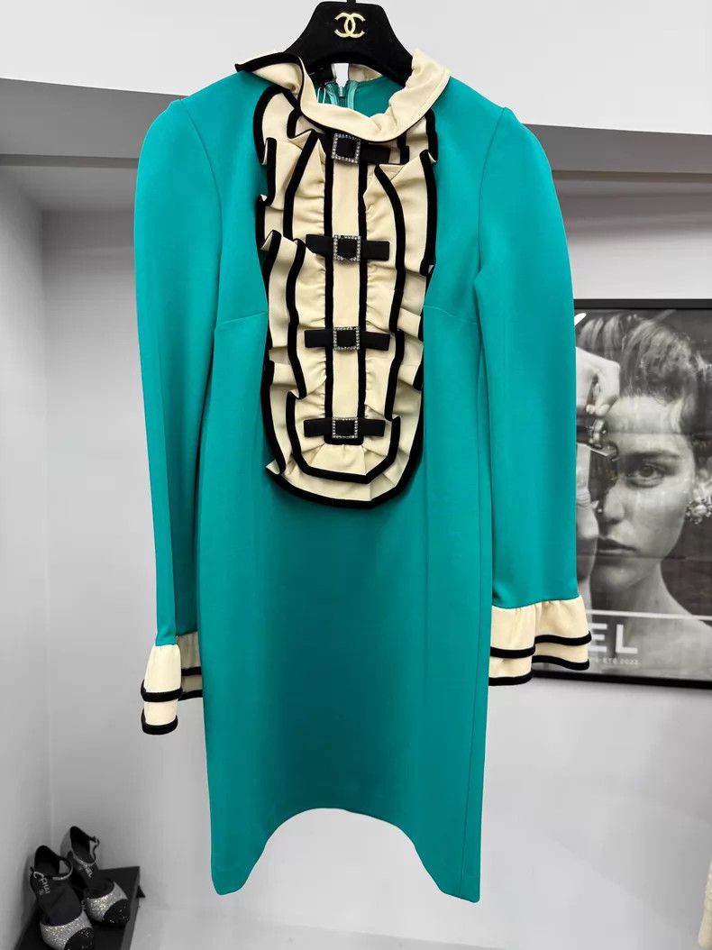 Gucci Gucci Lake green lotus leaf edge diamond button court dres Size XS / US 0-2 / IT 36-38 - 1 Thumbnail